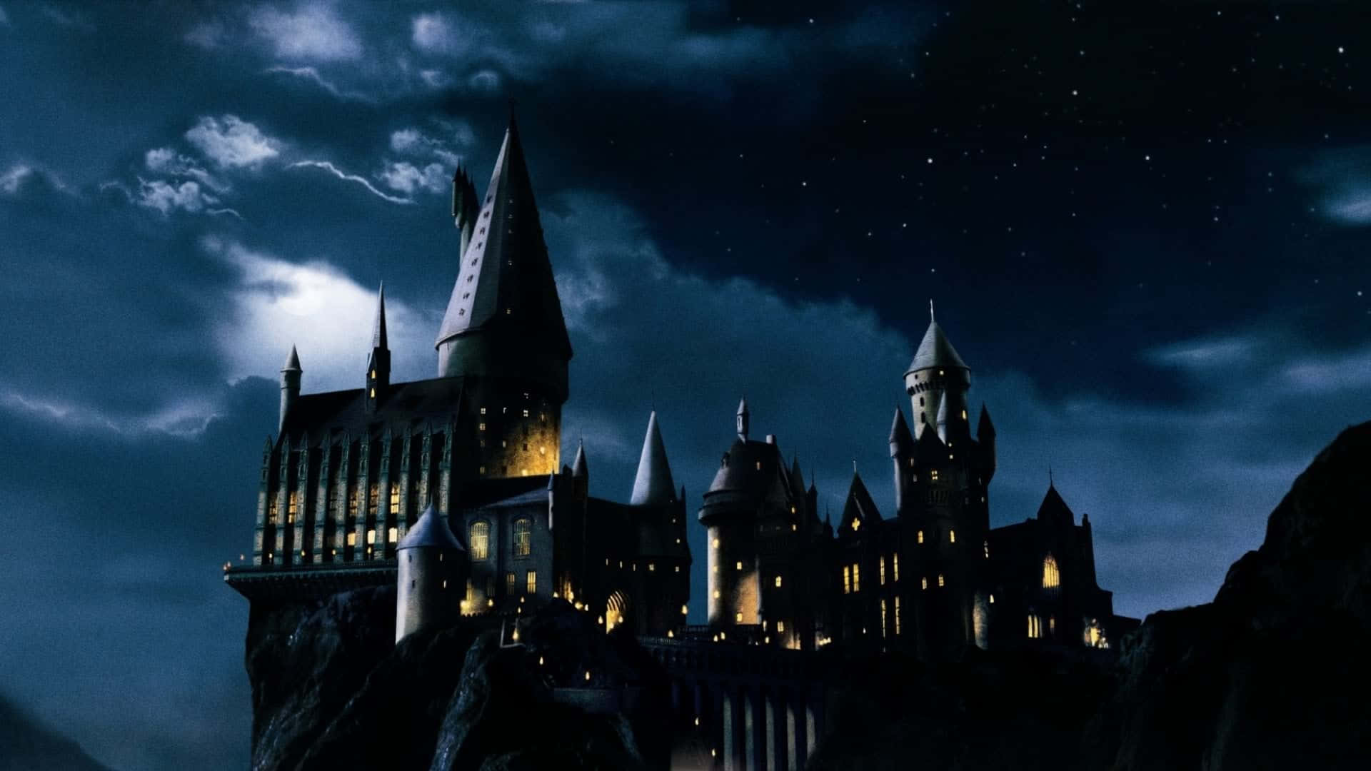 Img A Magical Christmas At Hogwarts Background