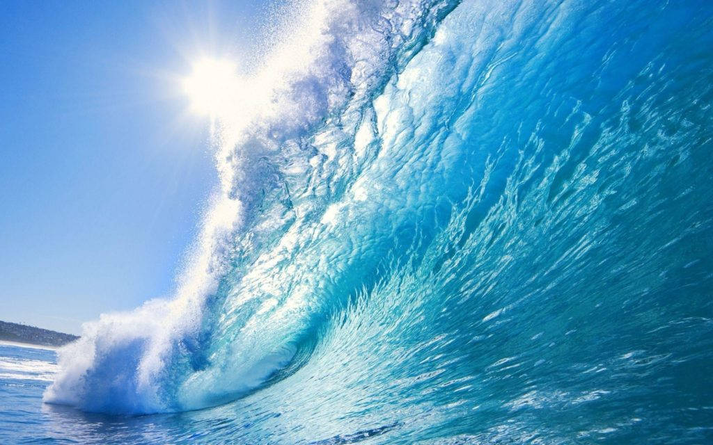 Immersive Blue Ocean Wave Wallpaper Background