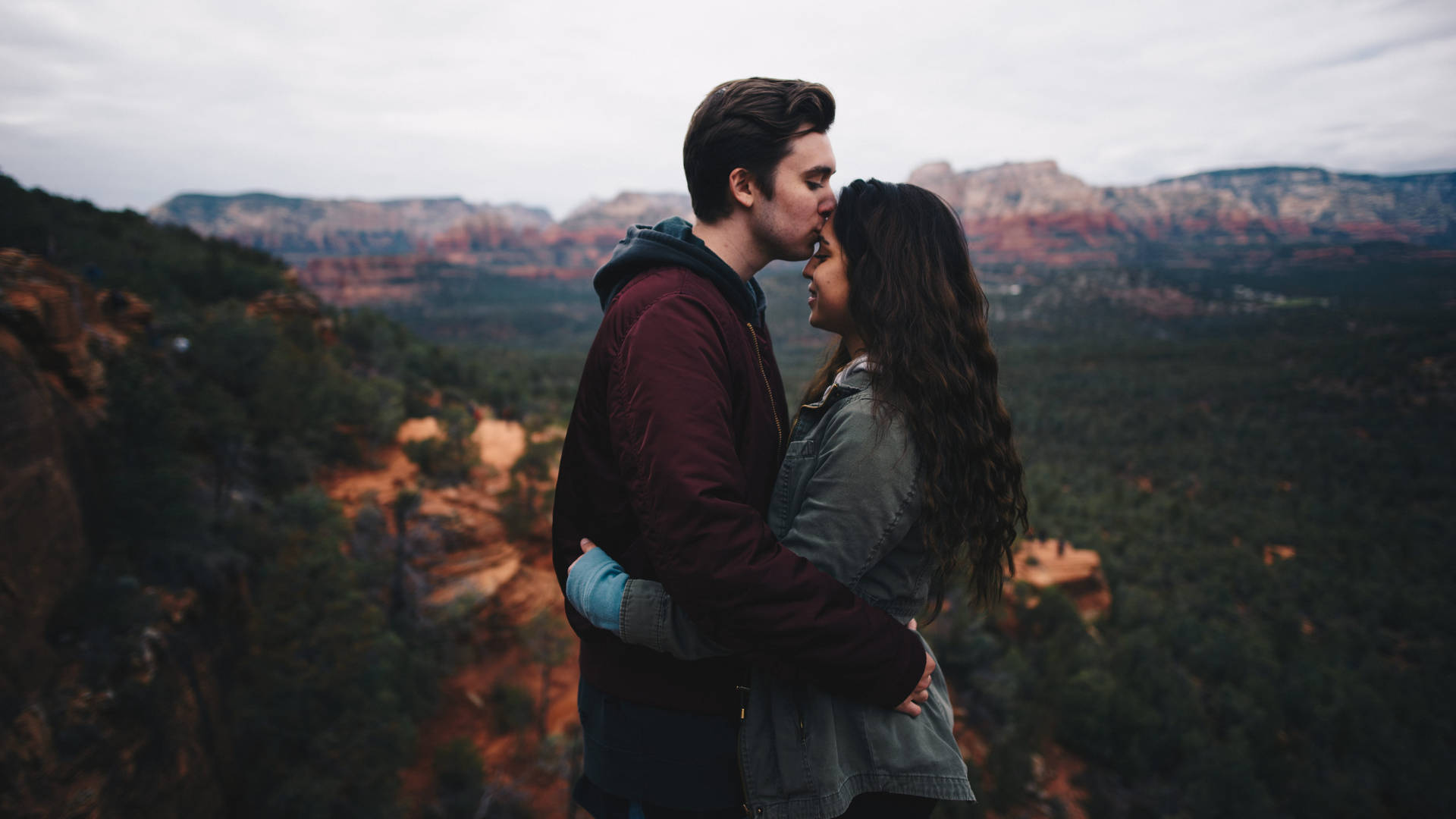 In Love Couples Mountaintop Background