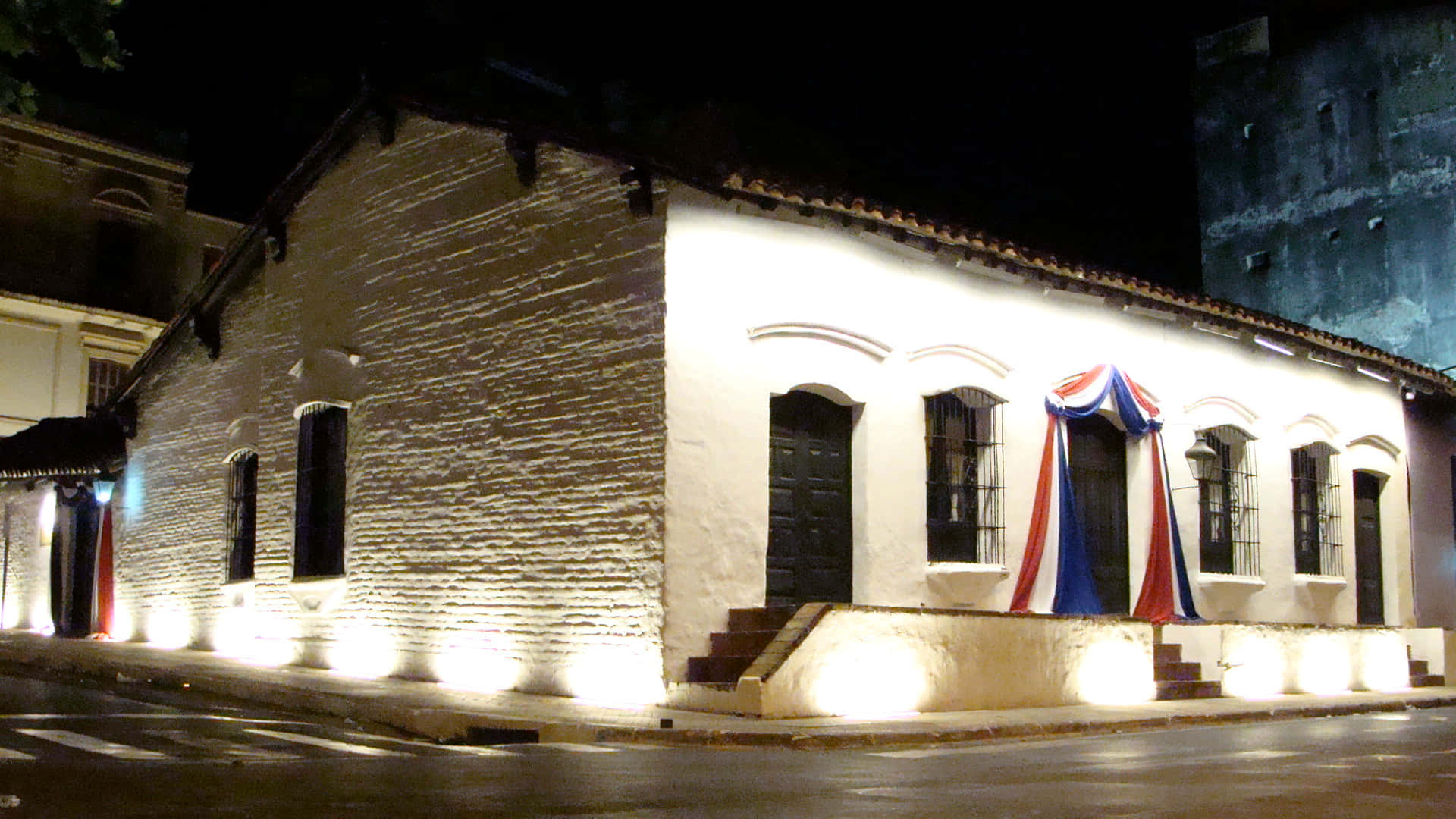 Independence House Museum In Asuncion Background