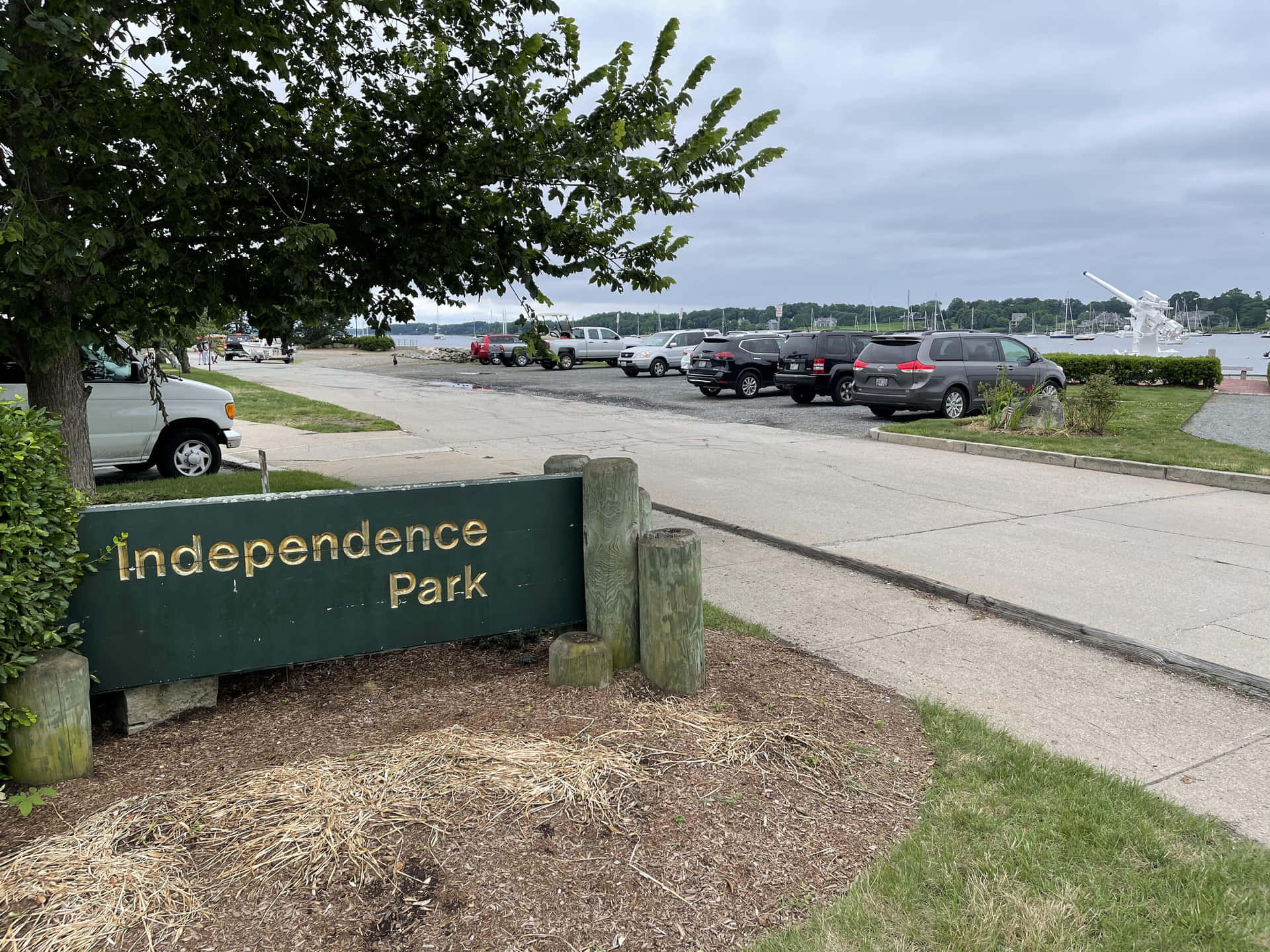 Independence Park Entrance Sign Background