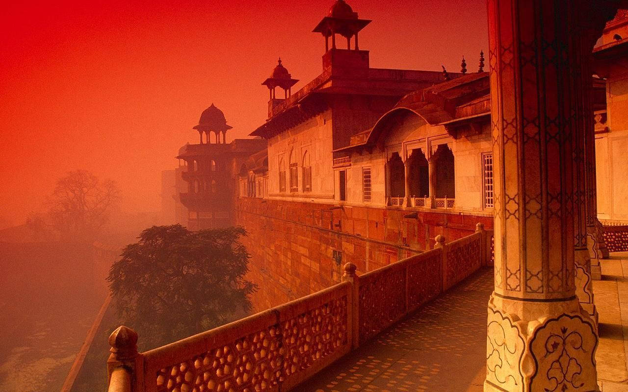 Indian Aesthetic Red Sky Background