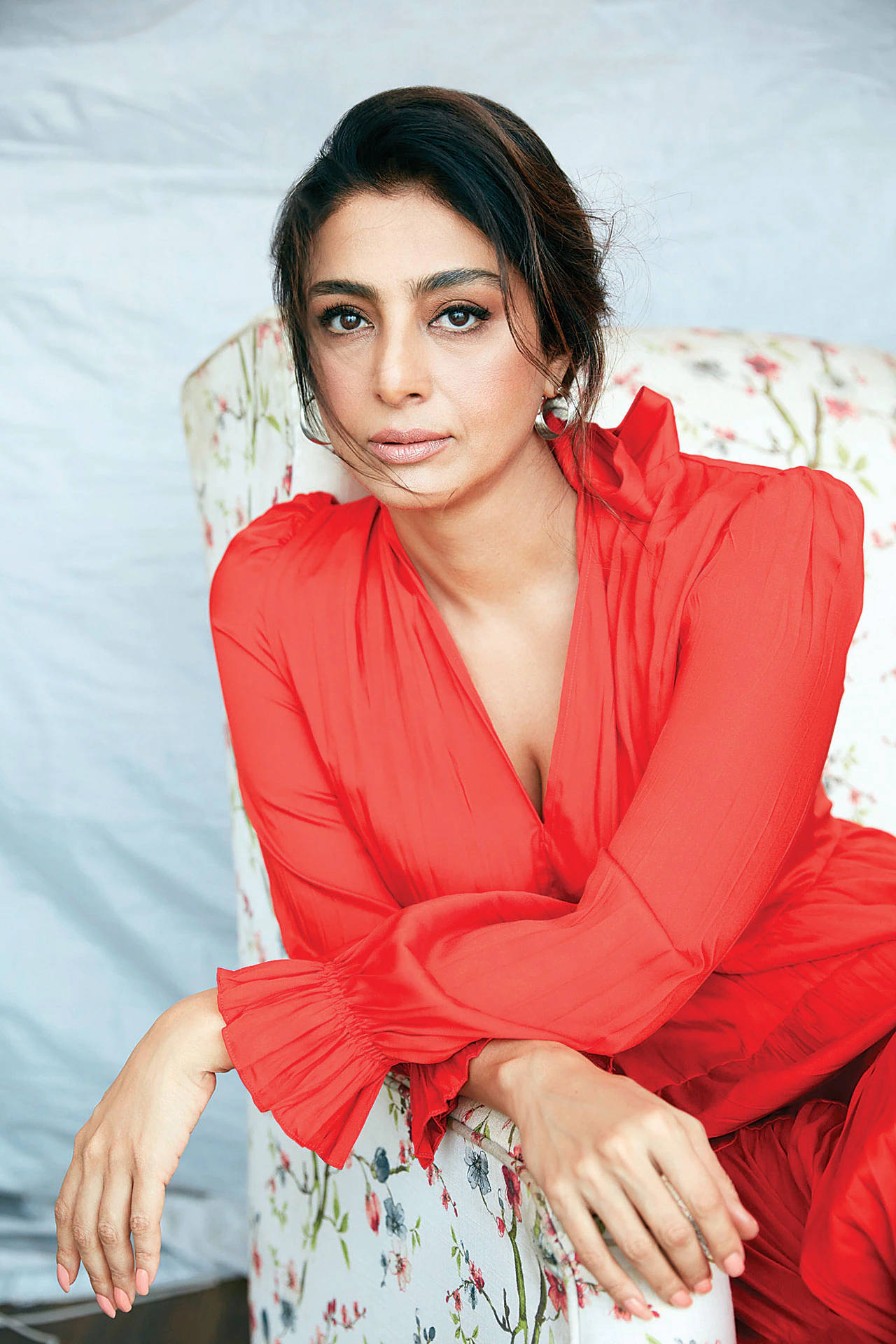 Indian Girl Bollywood Actress Tabu Background