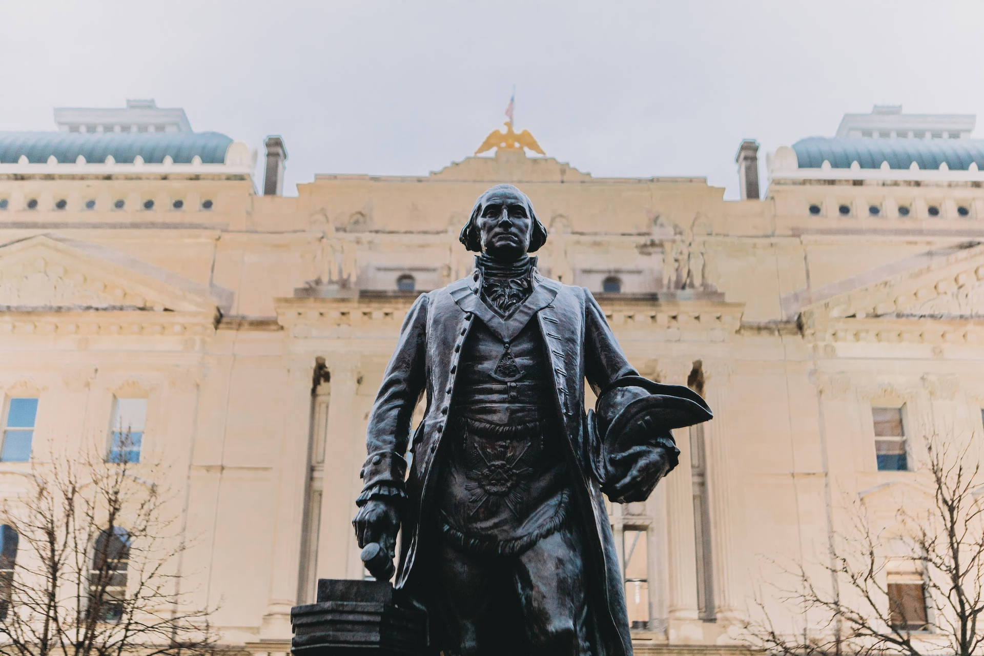 Indianapolis Capitol George Washington Statue Background