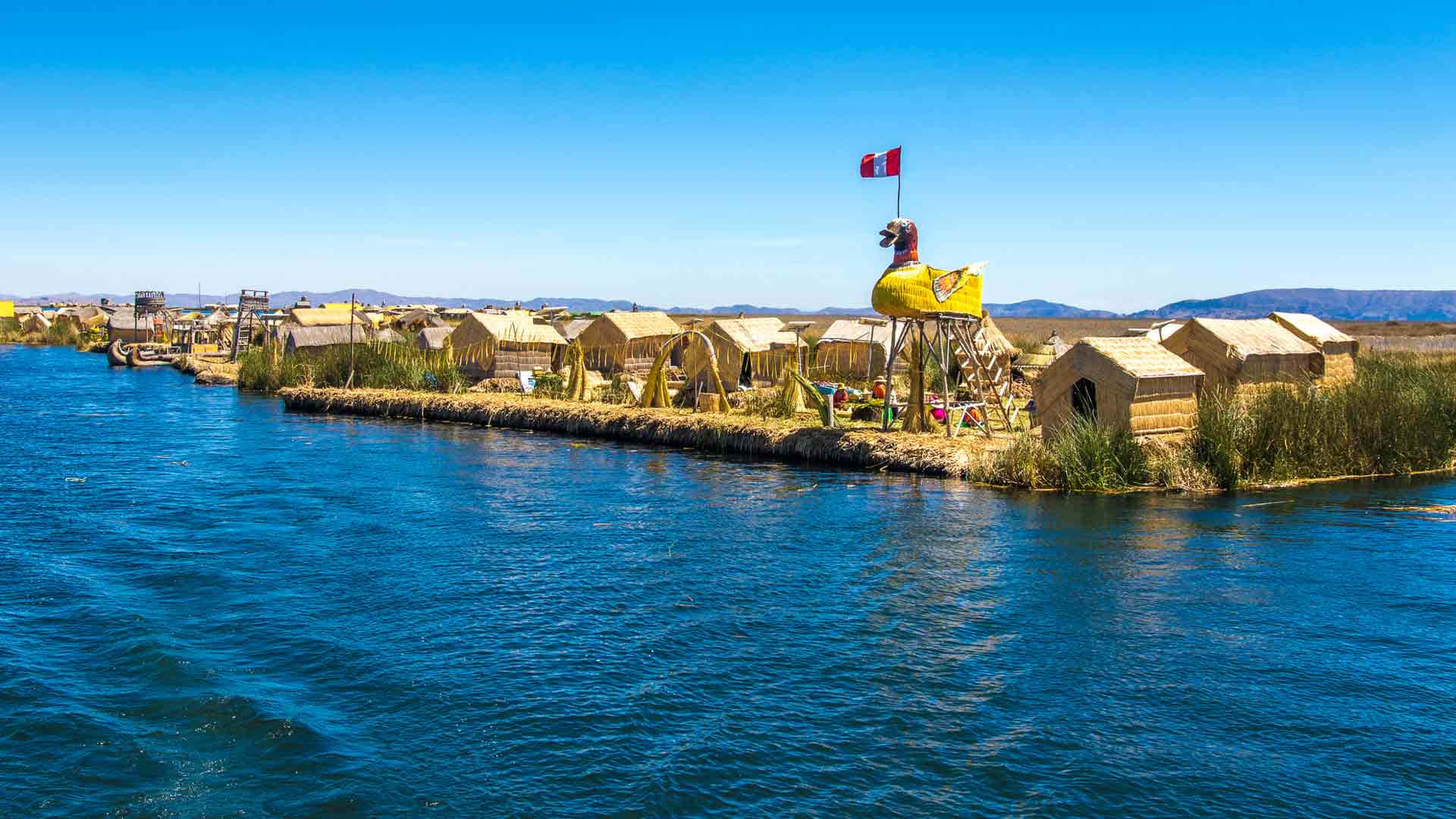 Indigenous Community Within The Breathtaking Environment Of Lake Titicaca. Background