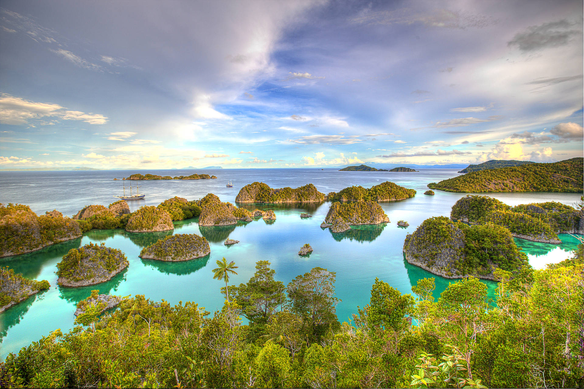 Indonesia Mini Islands Background