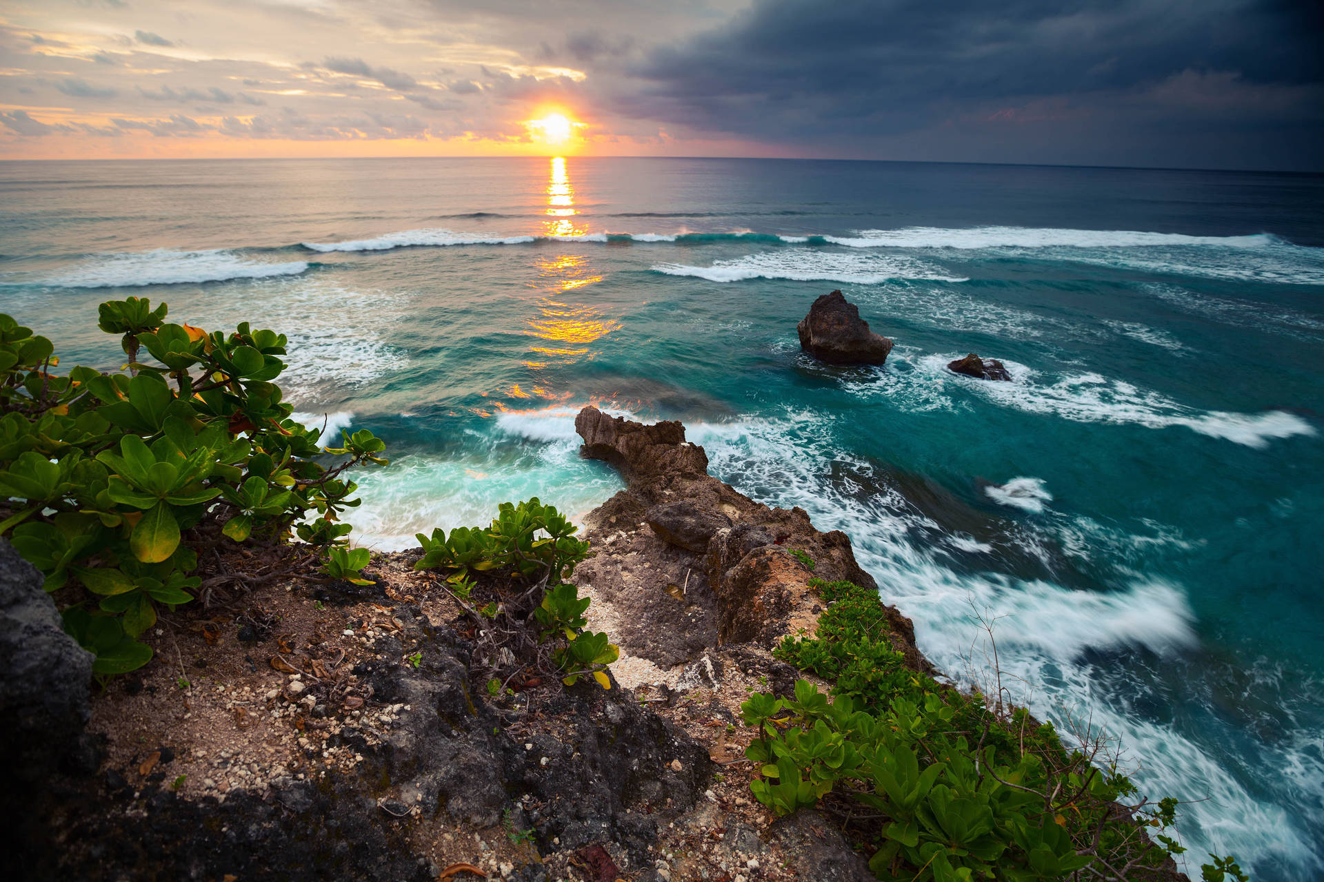 Indonesia Sunset In Bali Background