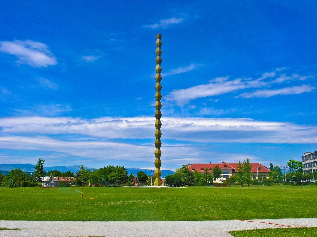 Infinity Column Romania