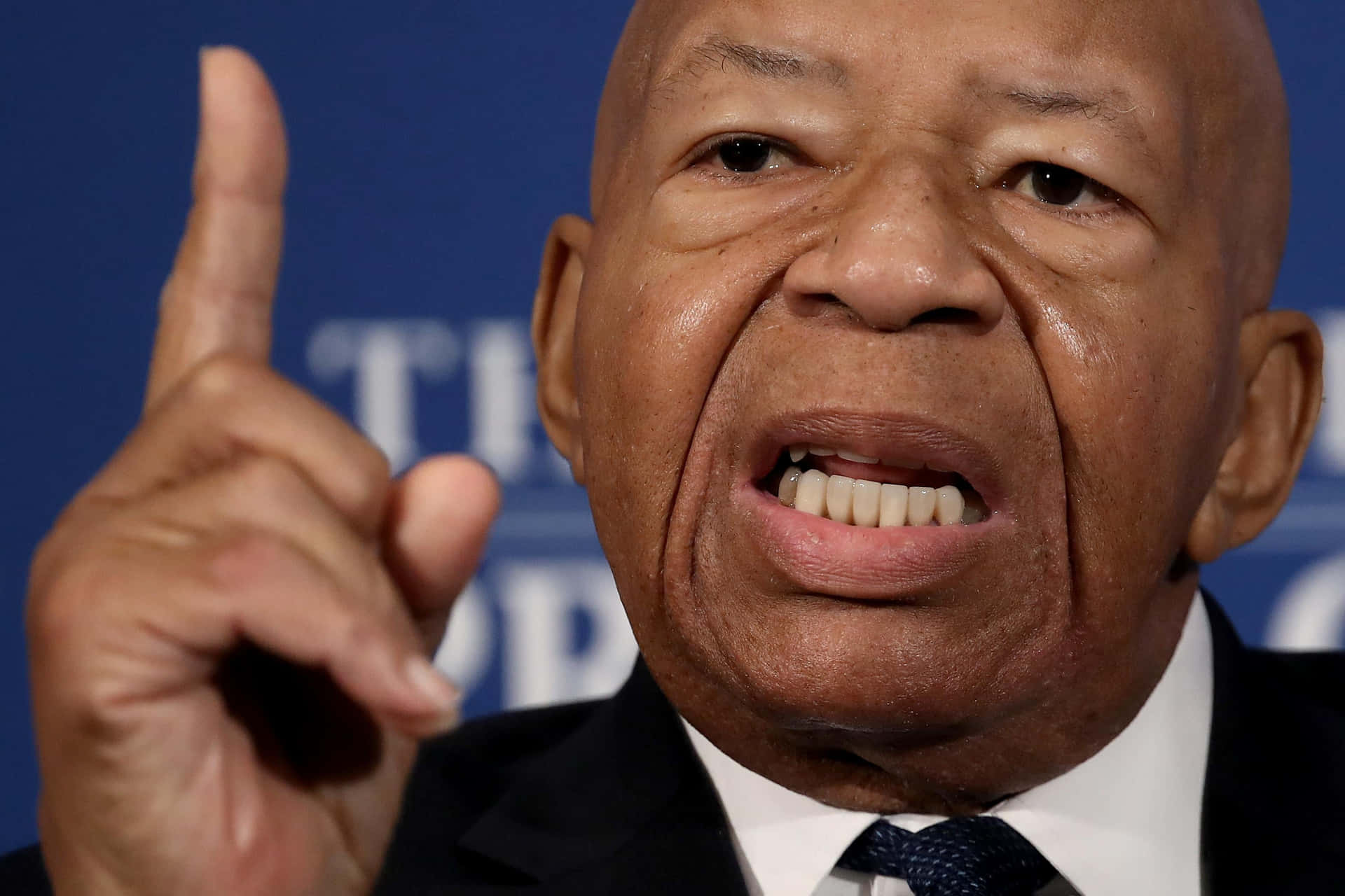 Influential Politician Elijah Cummings Expressing A Firm Point Background