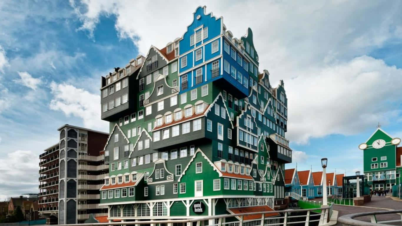 Inntel Hotel Zaandam With Big Cloud