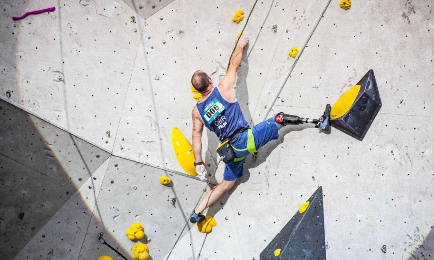 Inspirational Amputee Tackling Sport Climbing Challenge Background