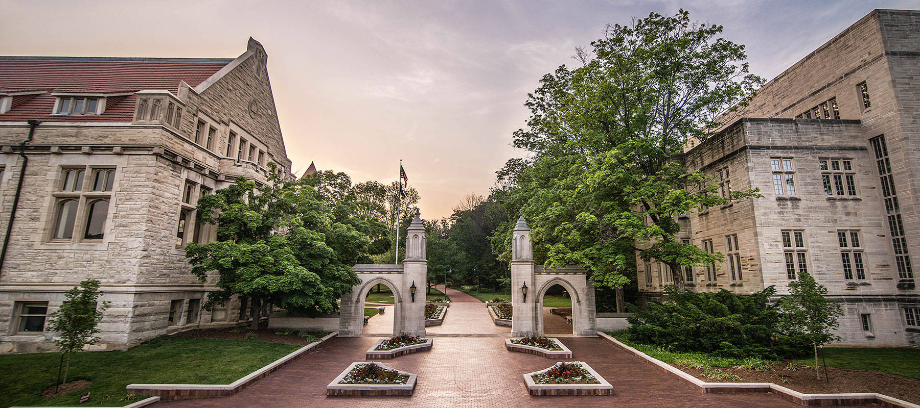 Inspiring View Of The Empty Gates At Indiana University Bloomington. Background