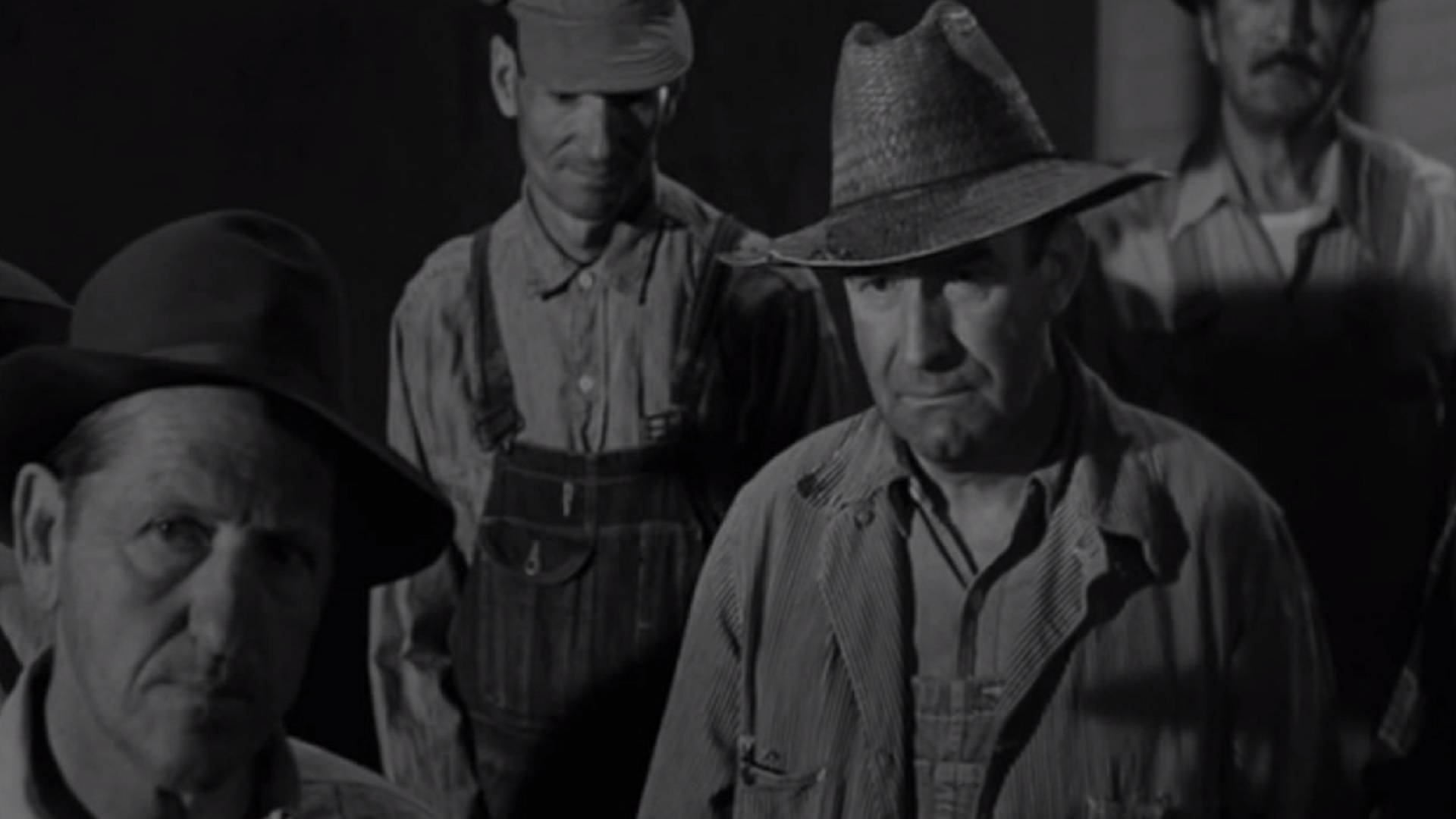 Intense Scene From To Kill A Mockingbird: The Lynch Mob Background