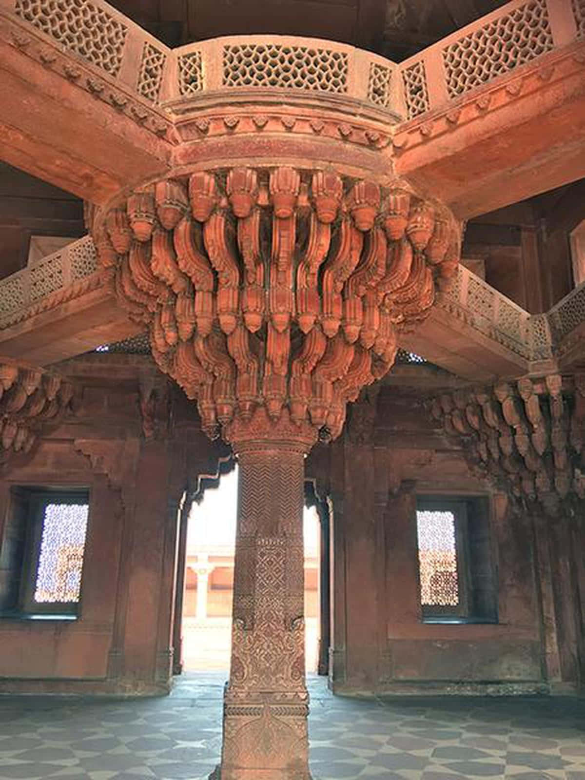 Interior Design Of Fatehpur Sikri's Diwan-e-khas Background