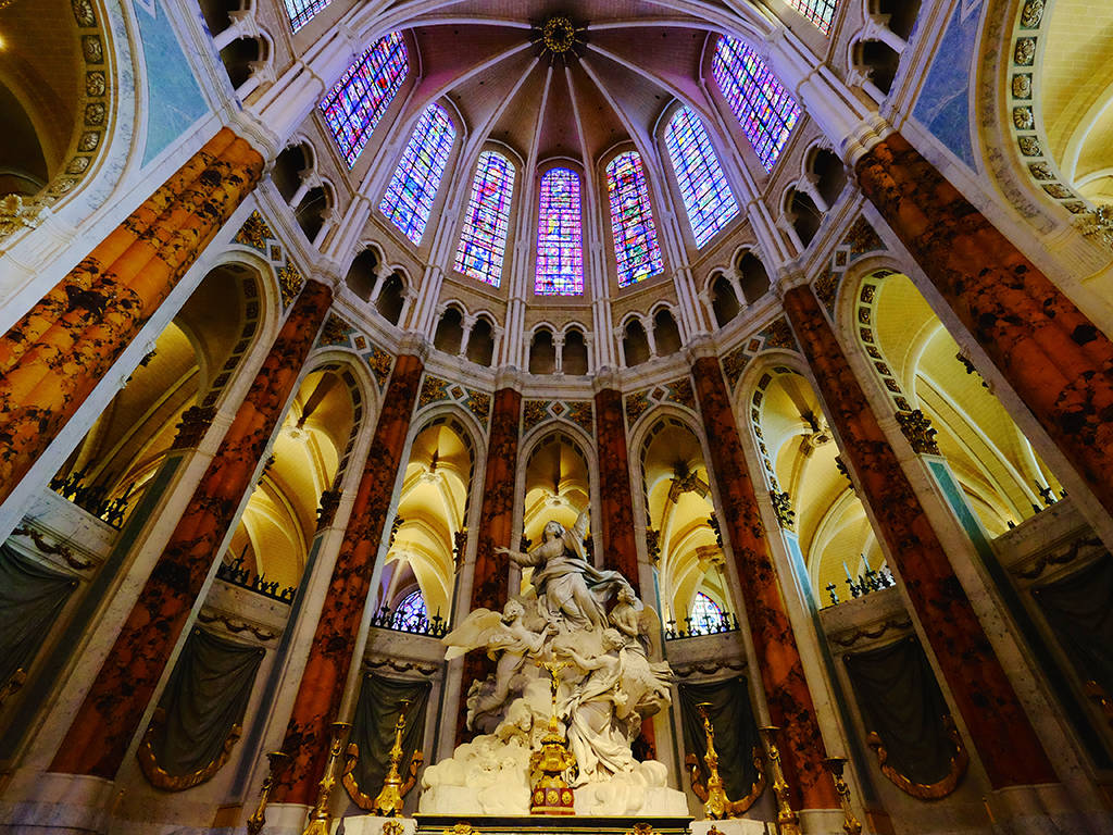 Interior Of Chartres Cathedral Background