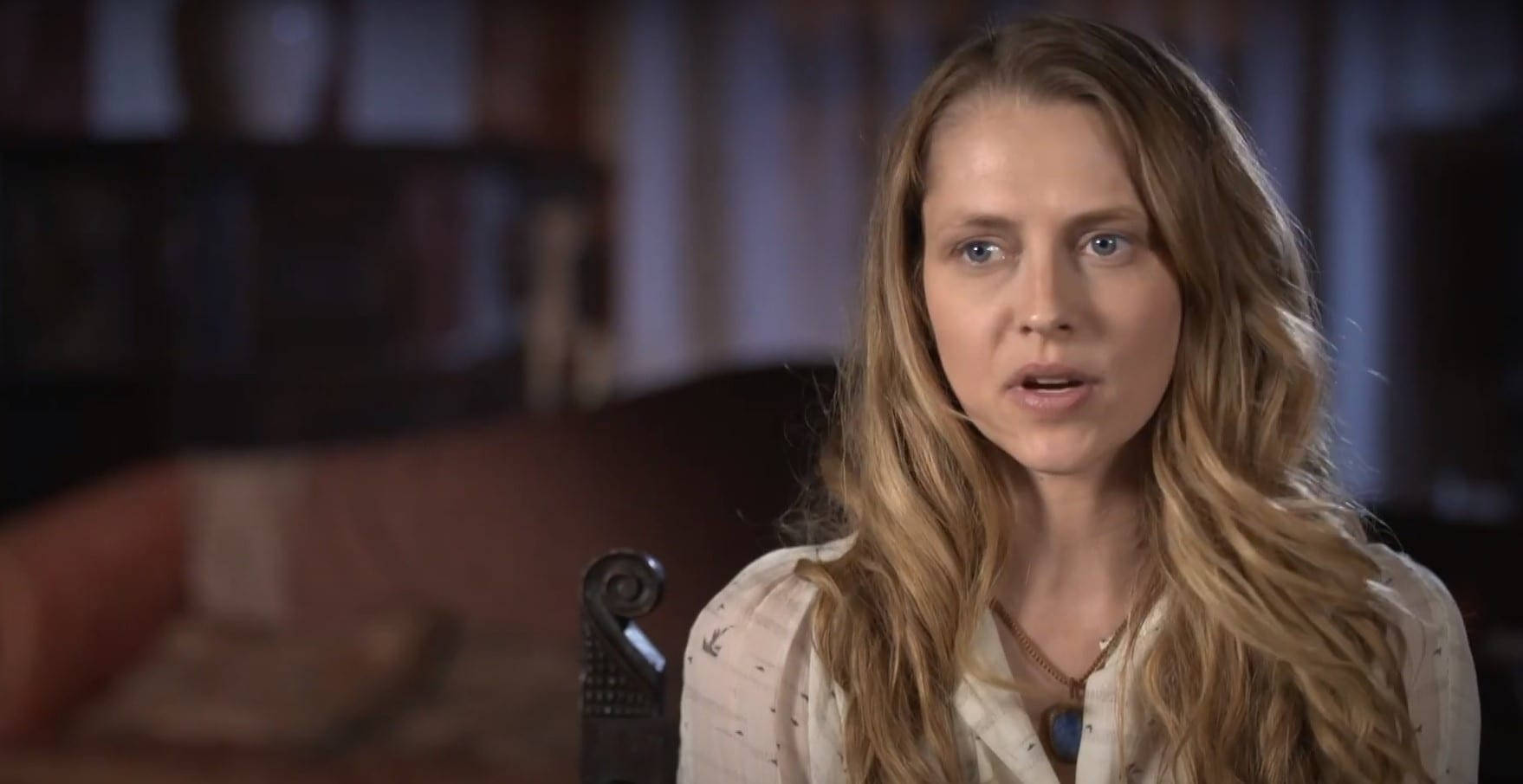 Interview With Teresa Palmer Background
