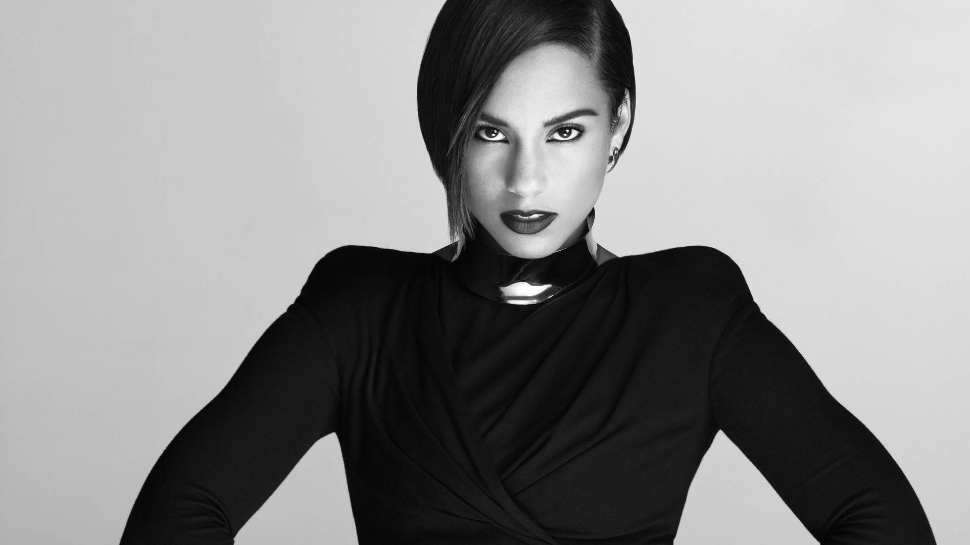 Intimidating Alicia Keys In Black Top Background