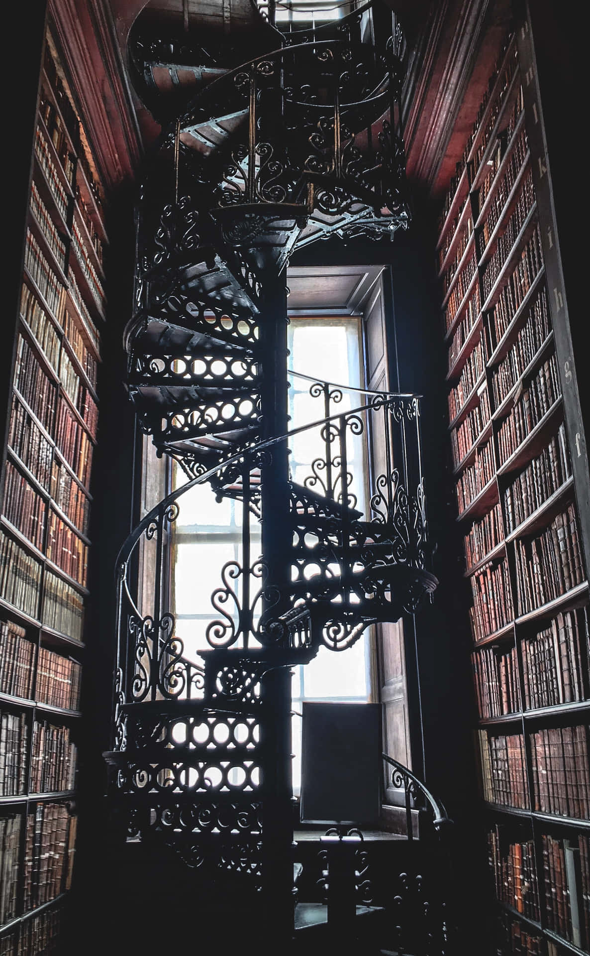 Intricate Staircase Design [wallpaper] Background