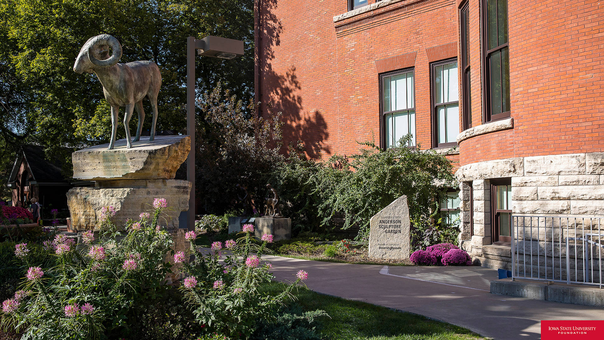 Iowa State University Anderson Sculpture Garden Background