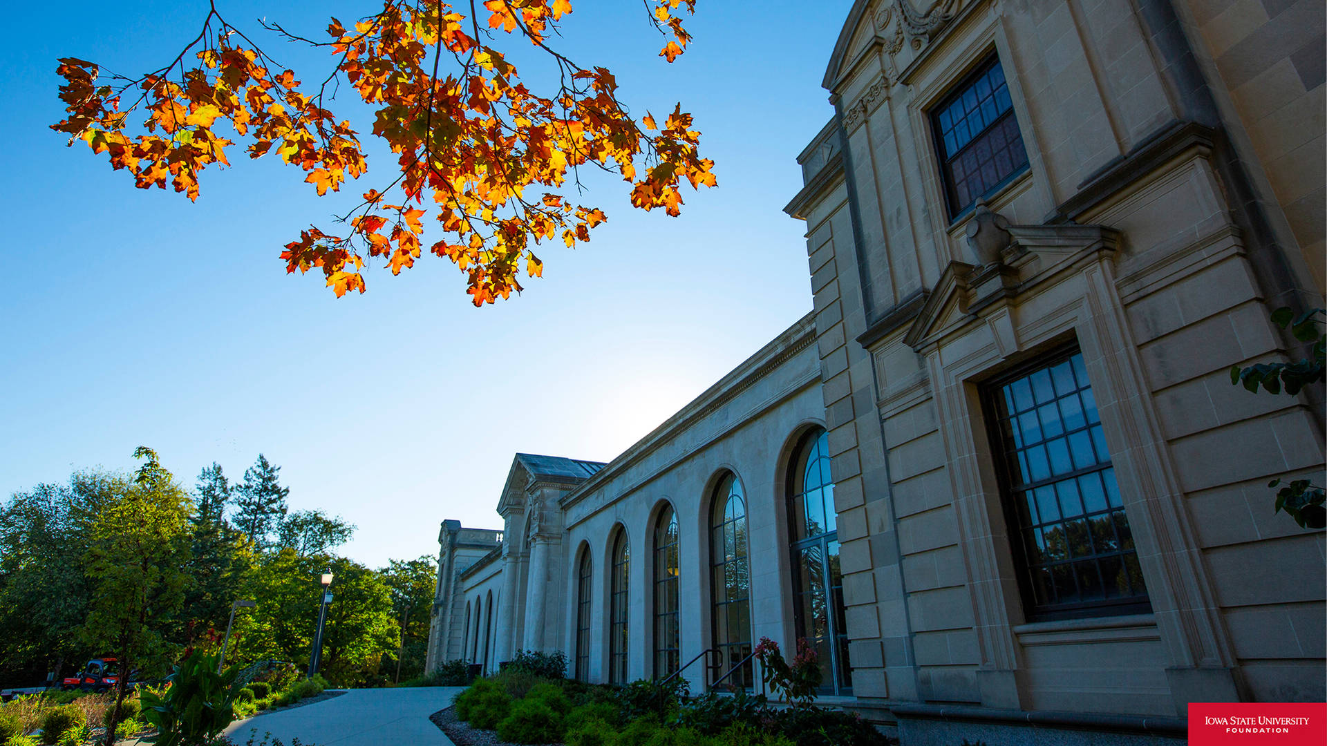 Iowa State University In The Morning Background