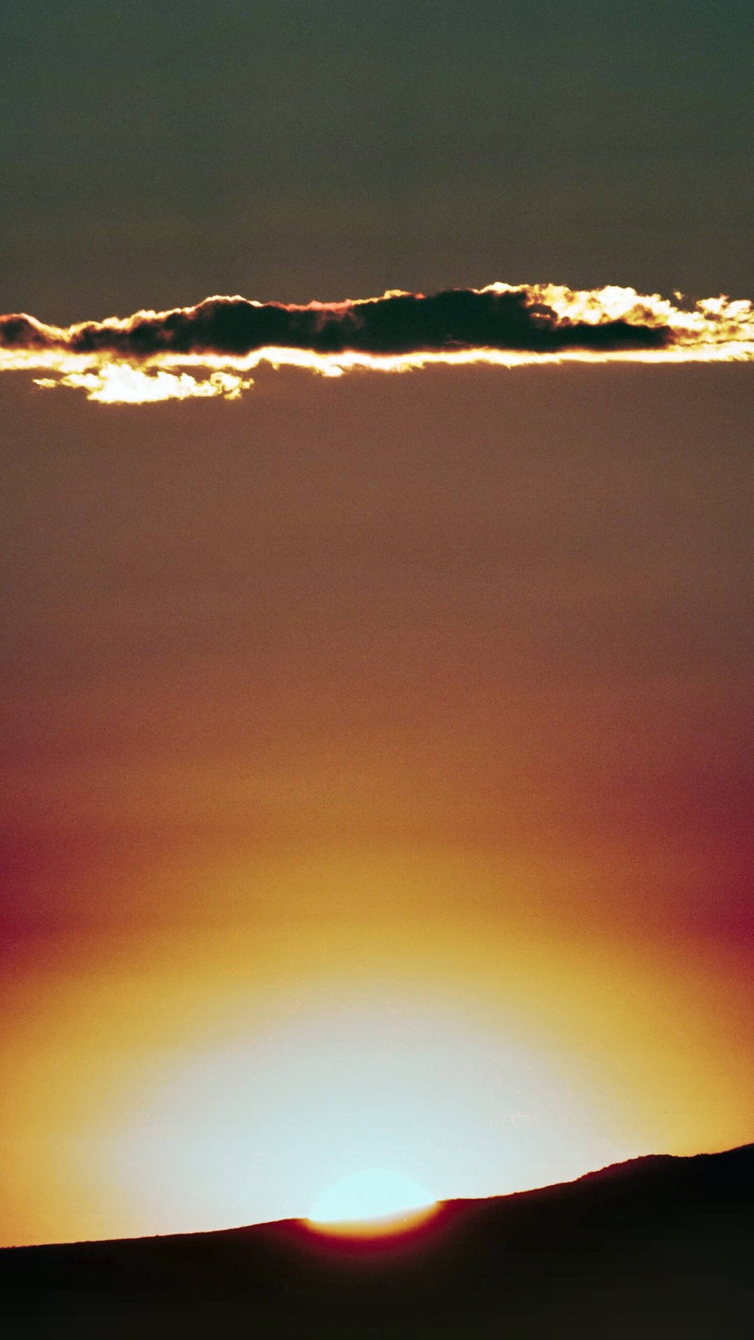 Iphone 12 Pro Max Mountain Sunset Background