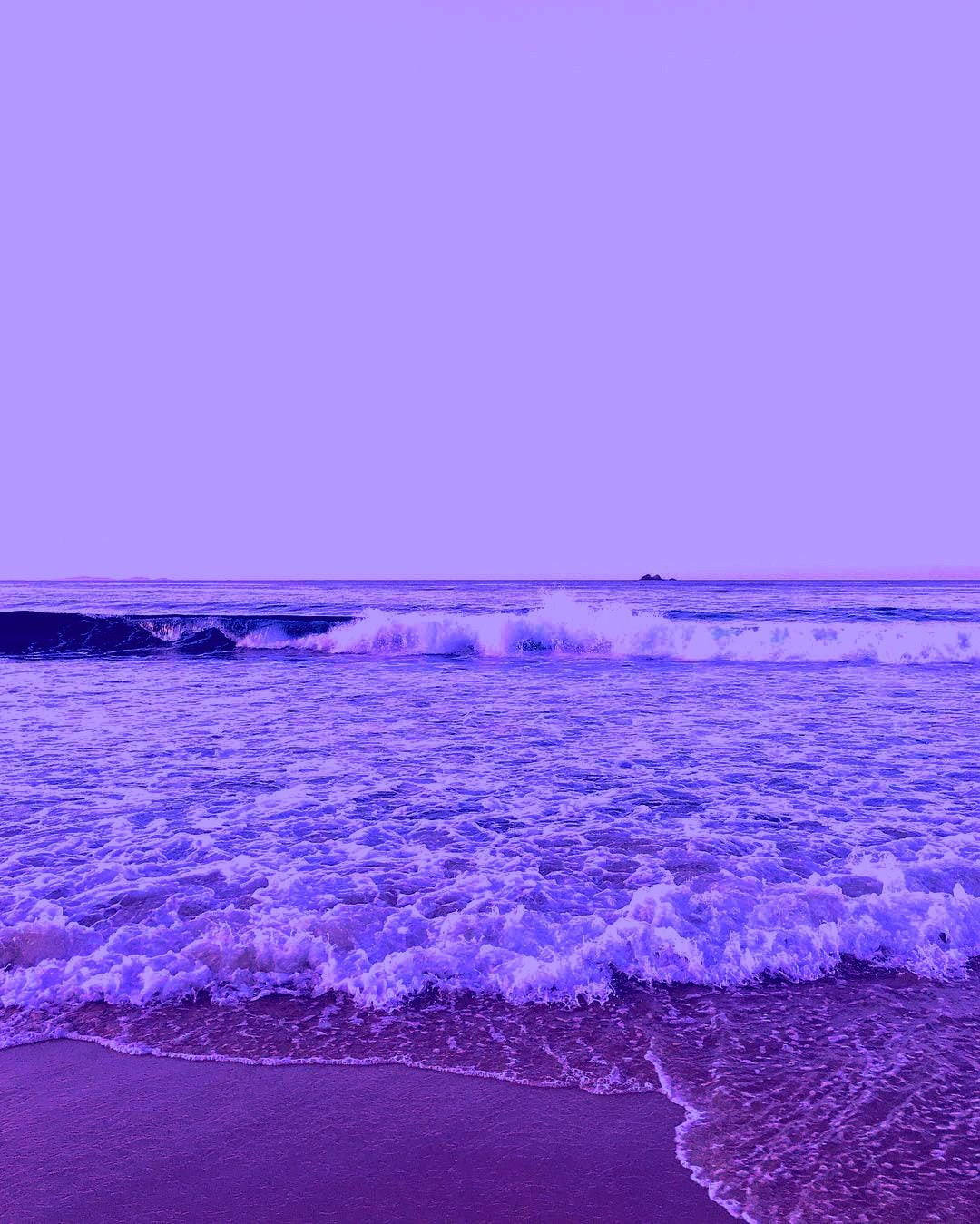 Iphone 7 Beach Purple Background