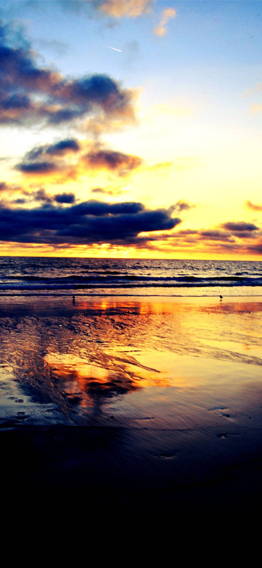 Iphone California Beach And Cloudy Sky Background