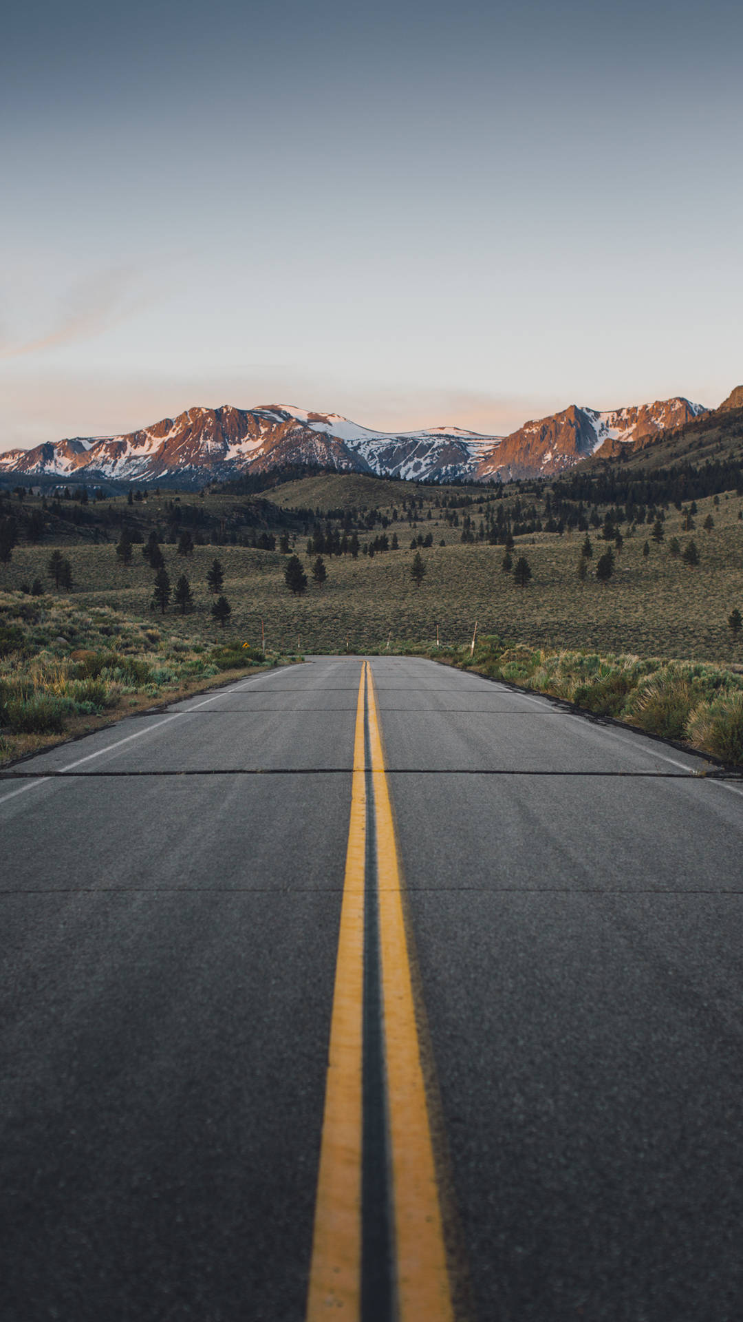 Iphone California Highway To Mountain Background