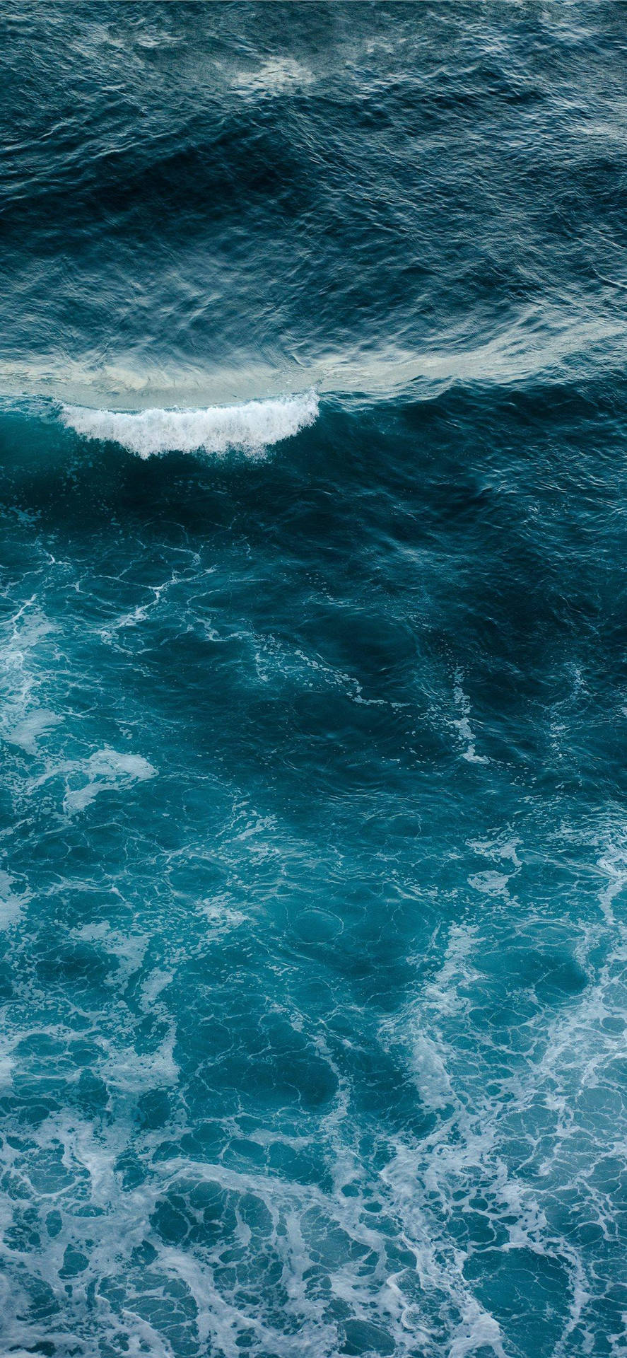 Iphone Xs Ocean Deep Blue Waves Background