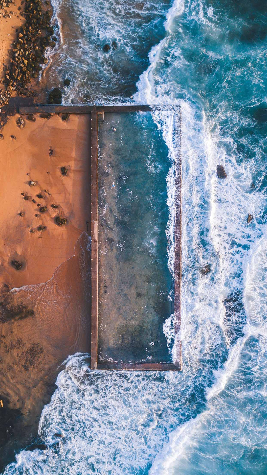 Iphone Xs Ocean Infinity Pool Background