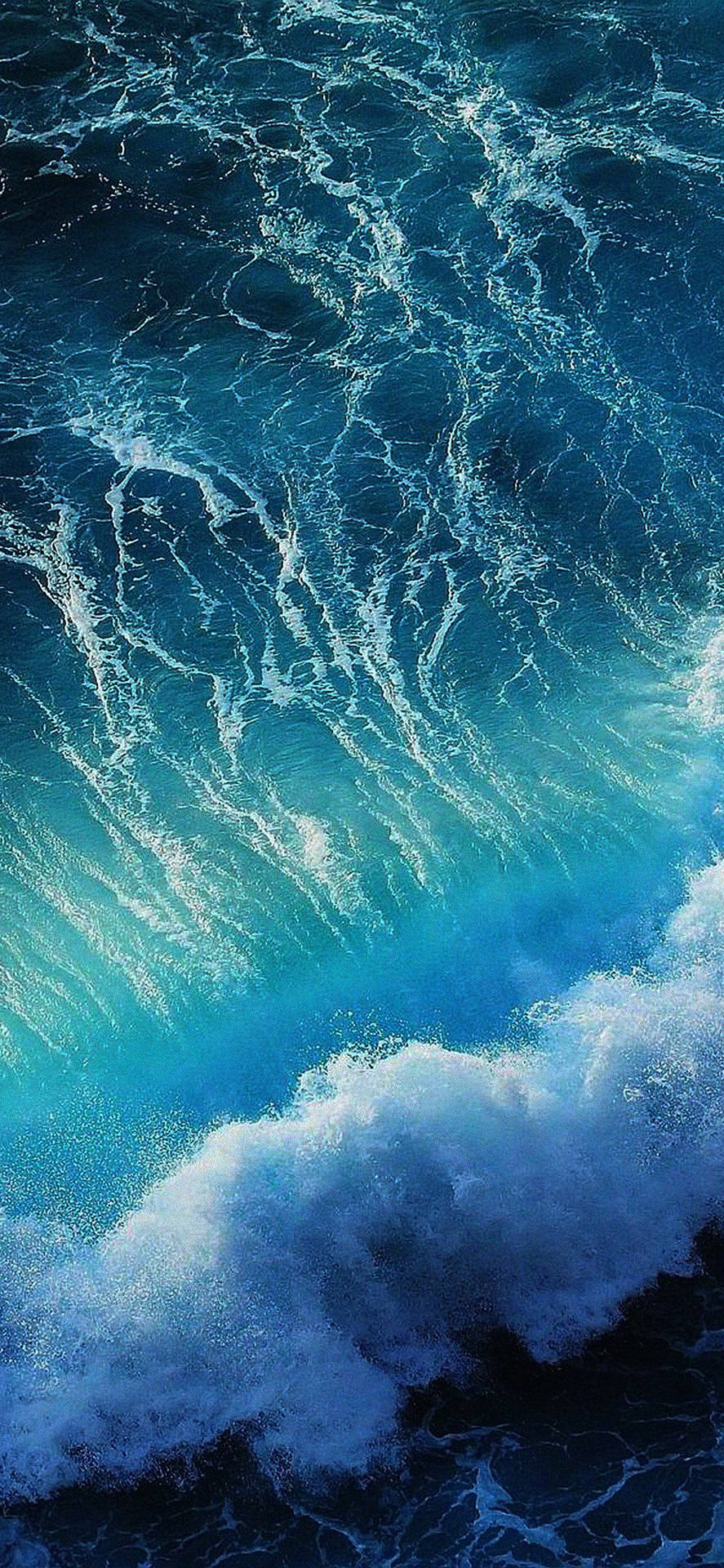 Iphone Xs Ocean Rogue Waves Background