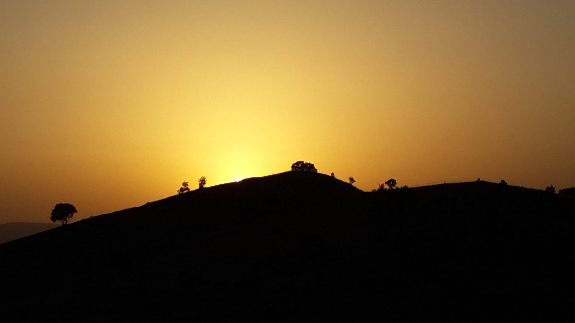 Iraq Sunset Mountain Background