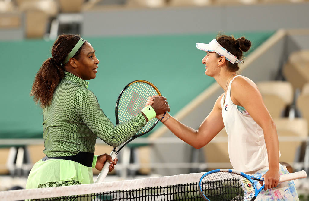 Irina-camelia Begu And Serena Williams Background