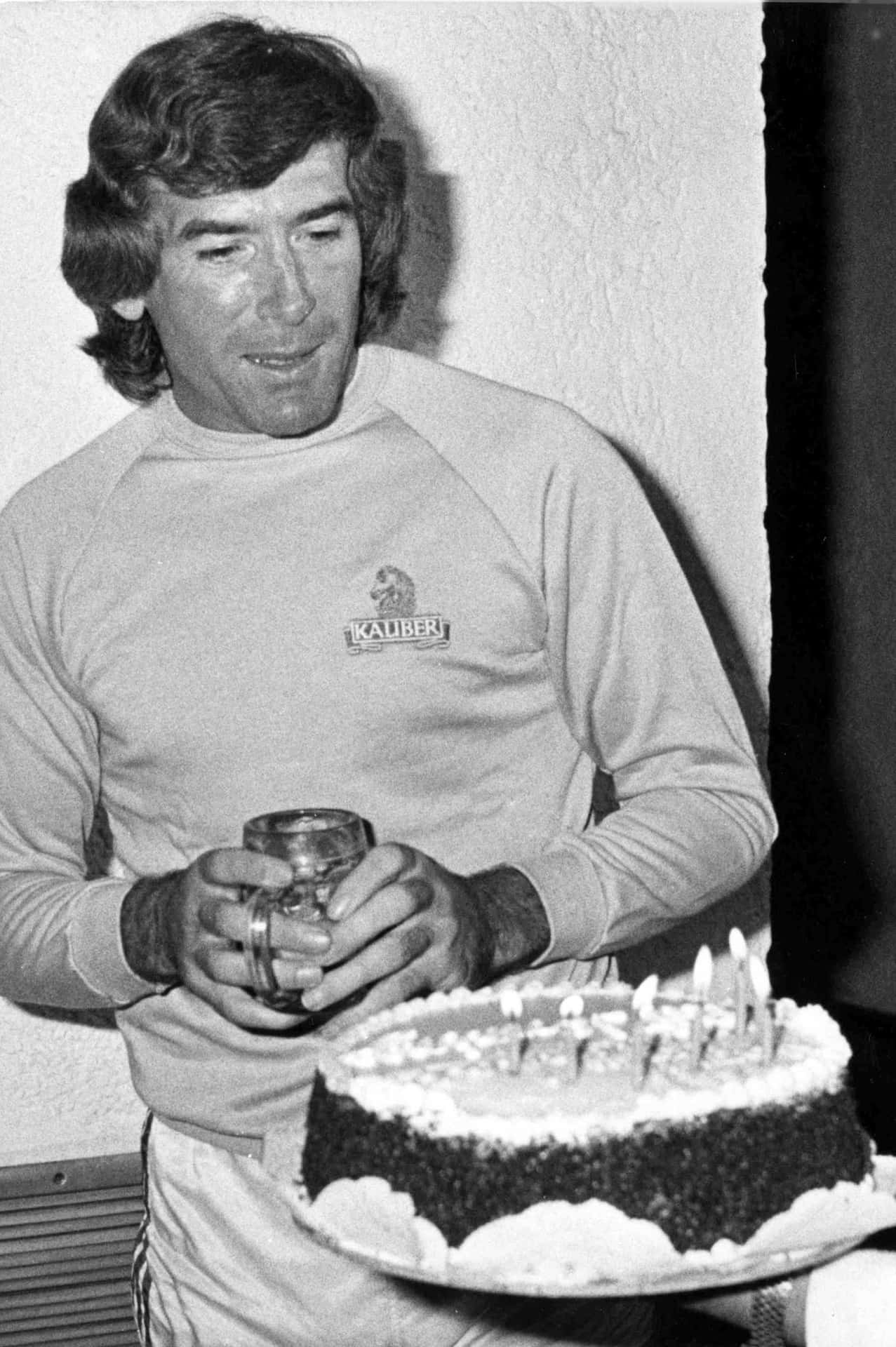 Irish Football Legend Pat Jennings Celebrating His Birthday Background