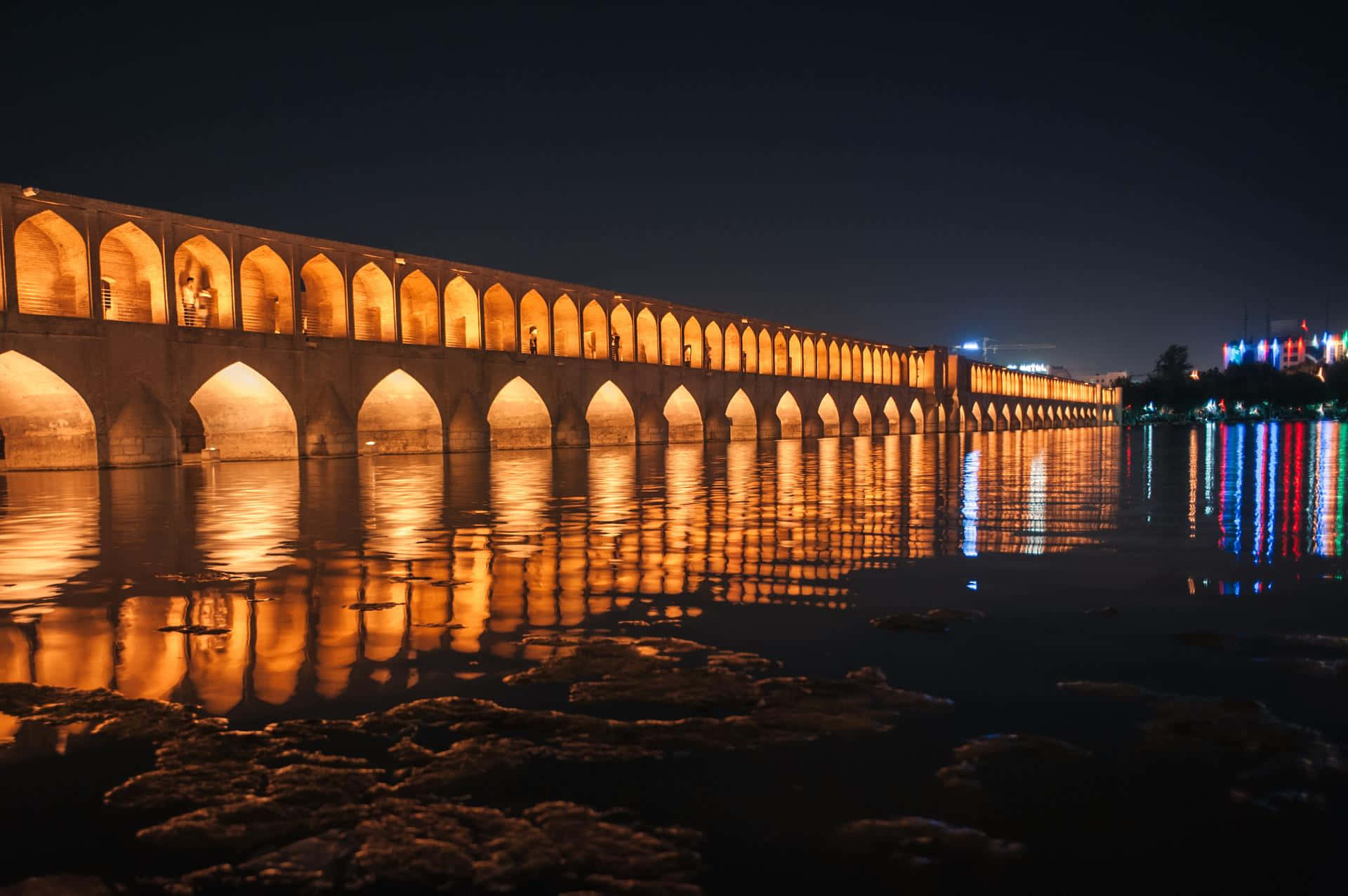 Isfahan Allahverdi Khan Bridge Night Lights Background