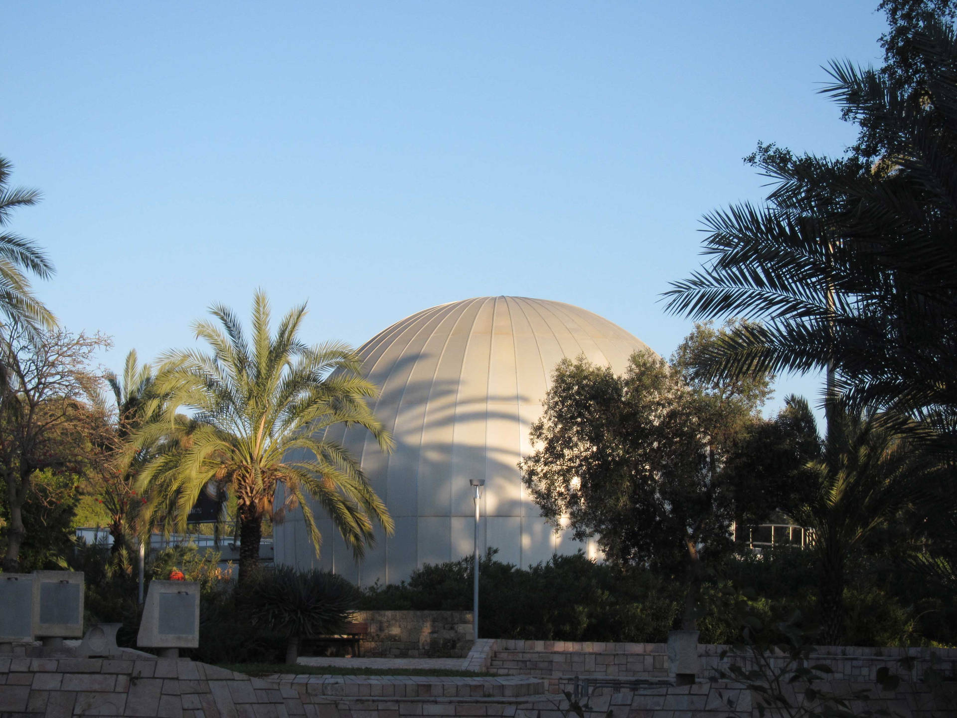 Israel Eretz Museum Background