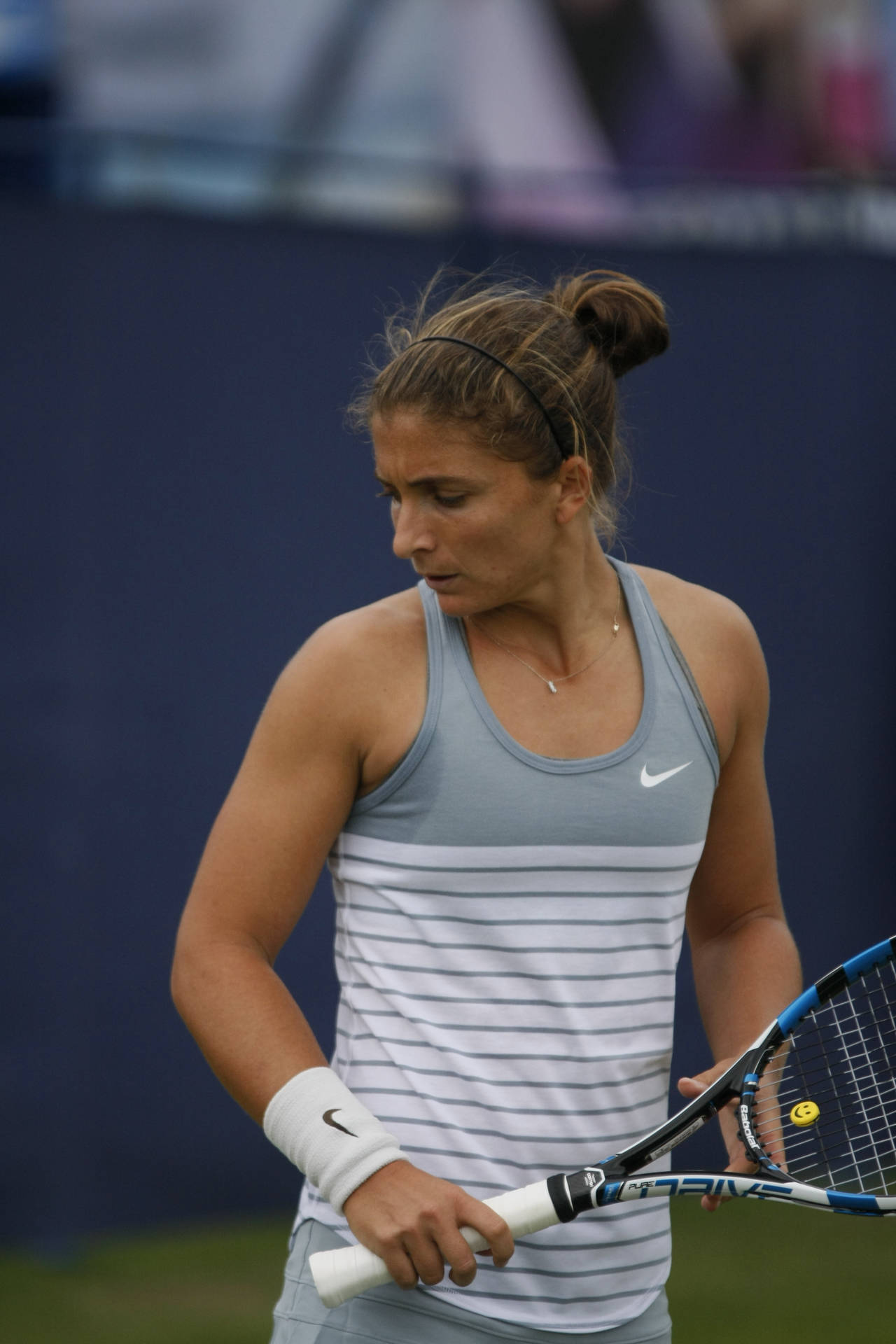 Italian Tennis Pro Sara Errani In Action Background