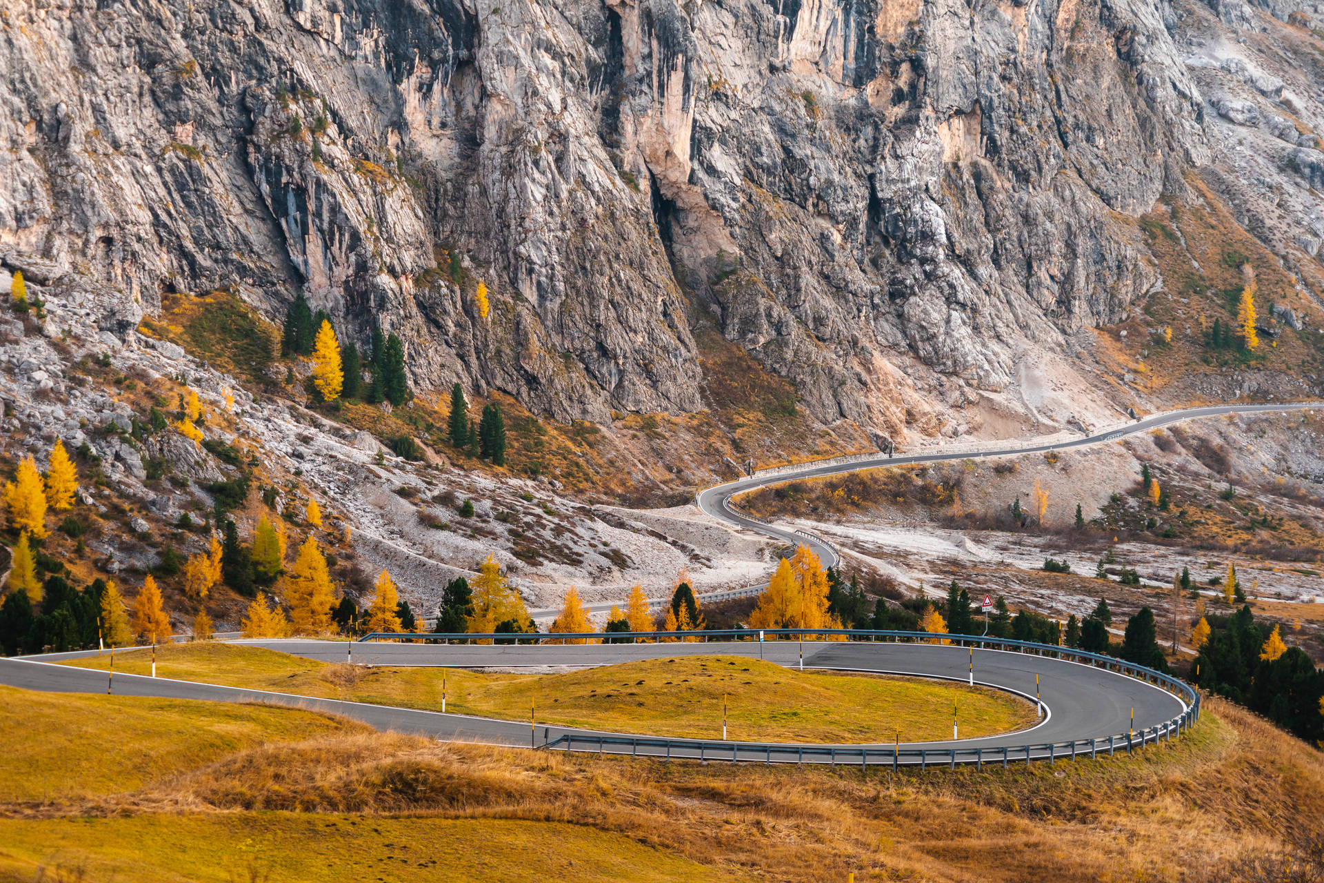 Italy's Gardena Pass Best 4k Background