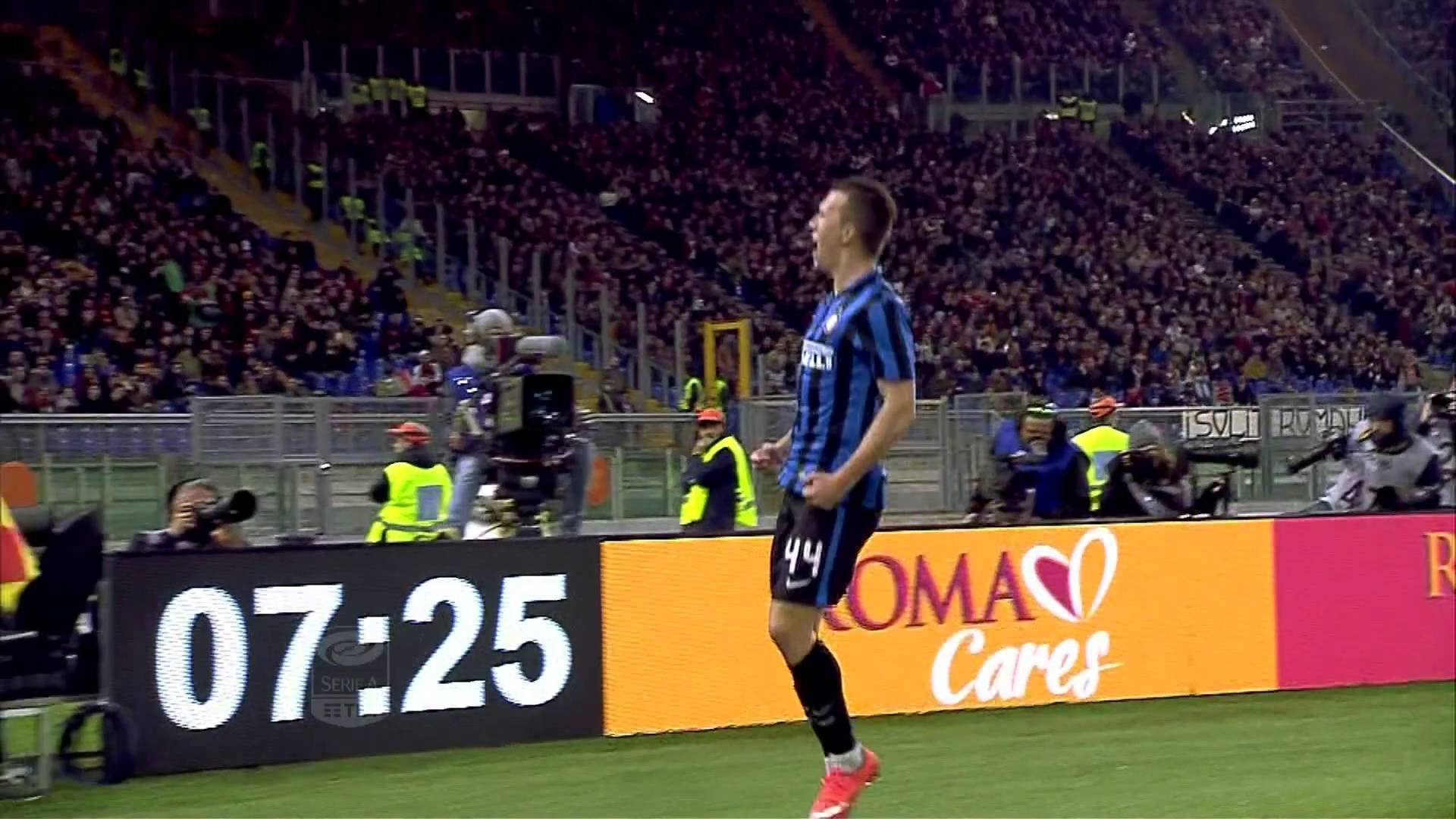 Ivan Perisic And Clock Background