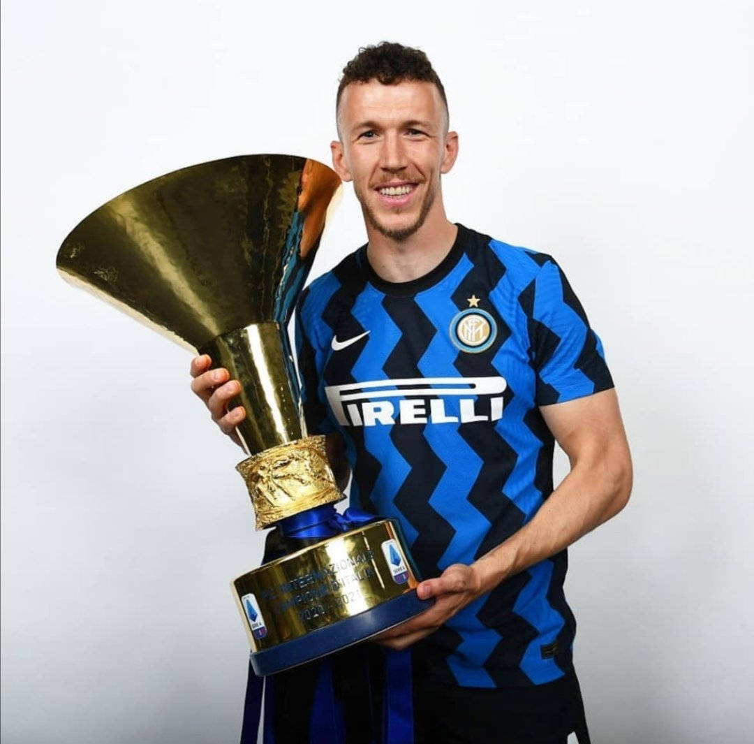 Ivan Perisic Holding Trophy Background