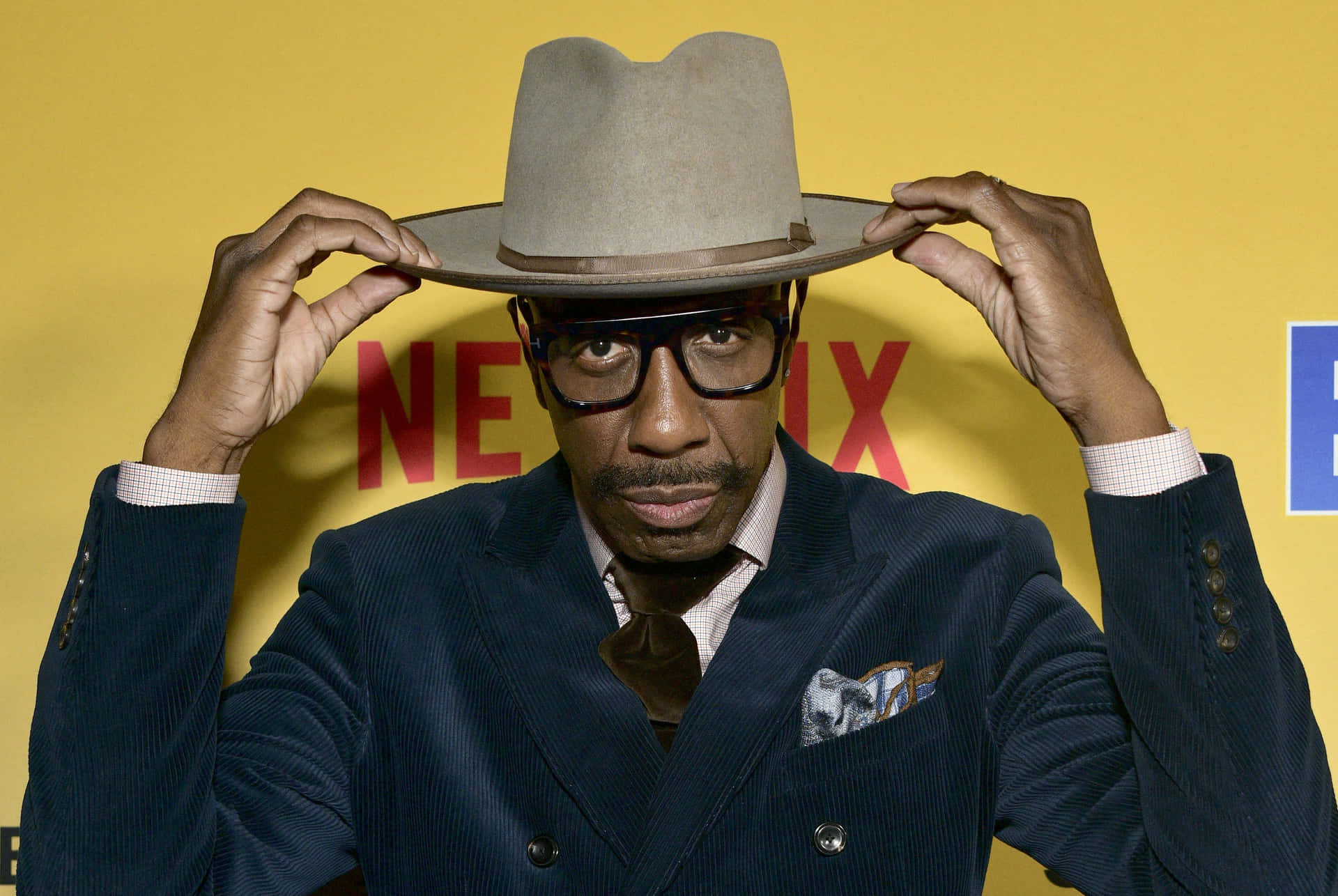 J.b. Smoove 3871 X 2593 Background