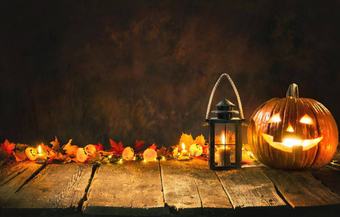 Jack O'lantern On Bridge Fall Halloween Background