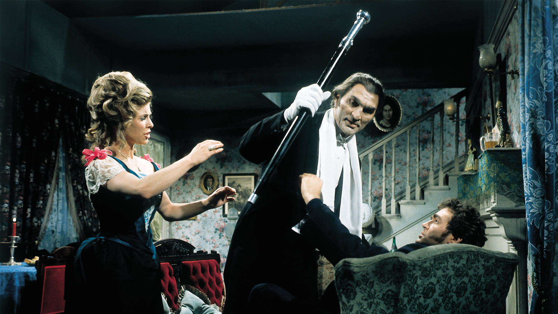 Jack Palance Fiona Lewis Nigel Davenport Dracula Background