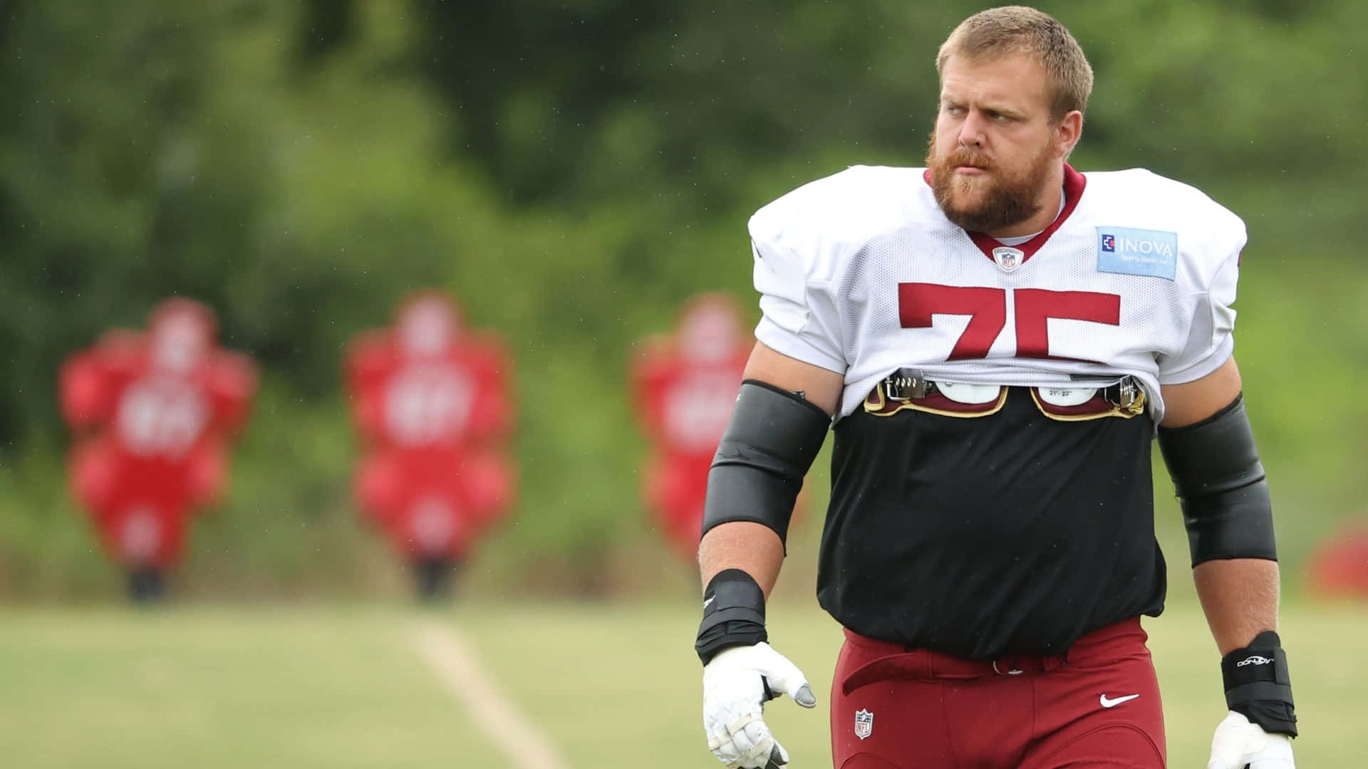 Jacksonville Jaguars Brandon Scherff At Inova Sports Performance Center Background