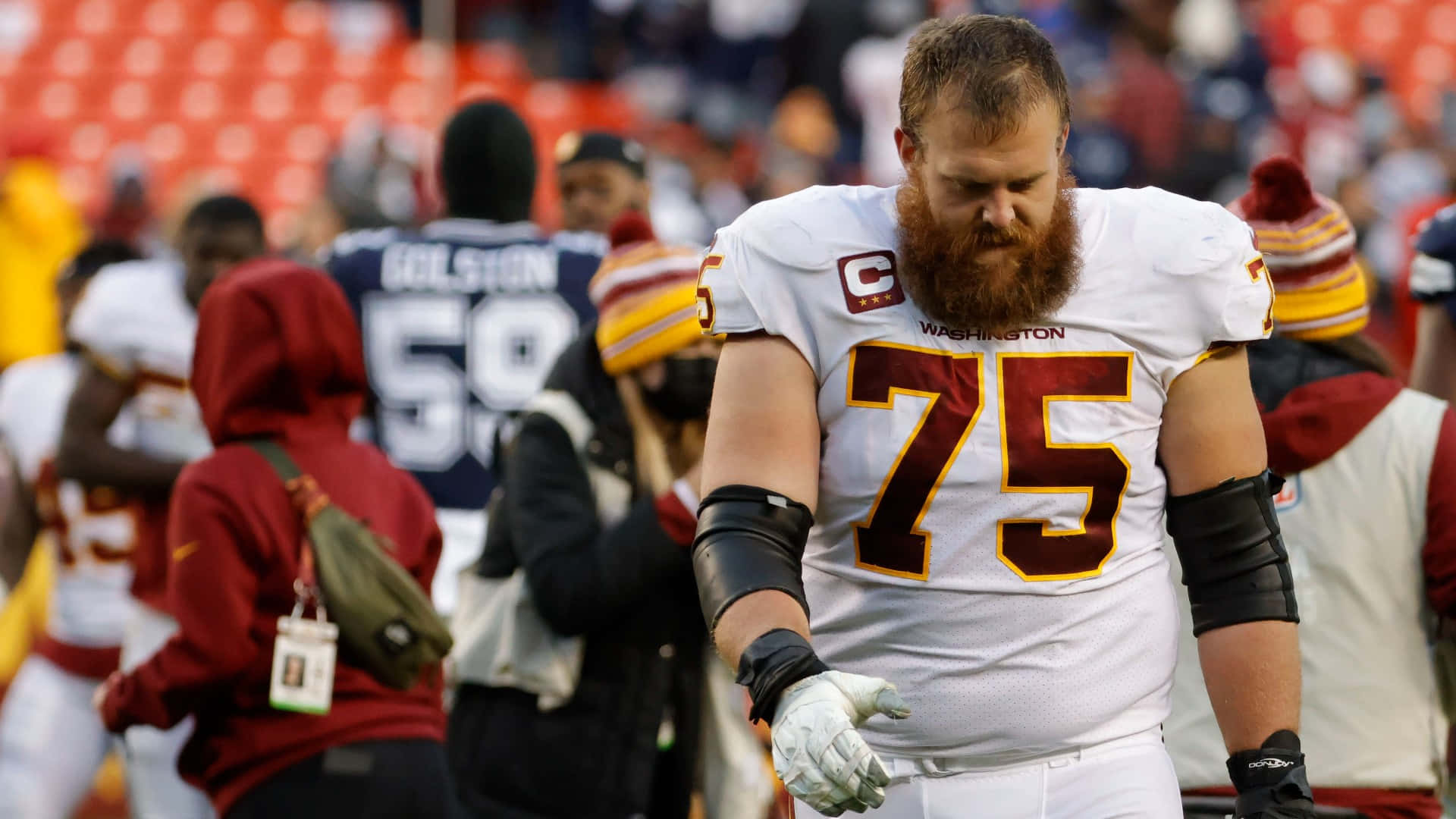 Jacksonville Jaguars Guard Brandon Scherff Candid Angle Shot Background
