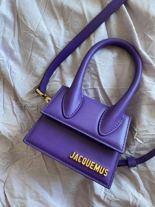 Jacquemus Blue Le Chiquito Moyen Bag Background