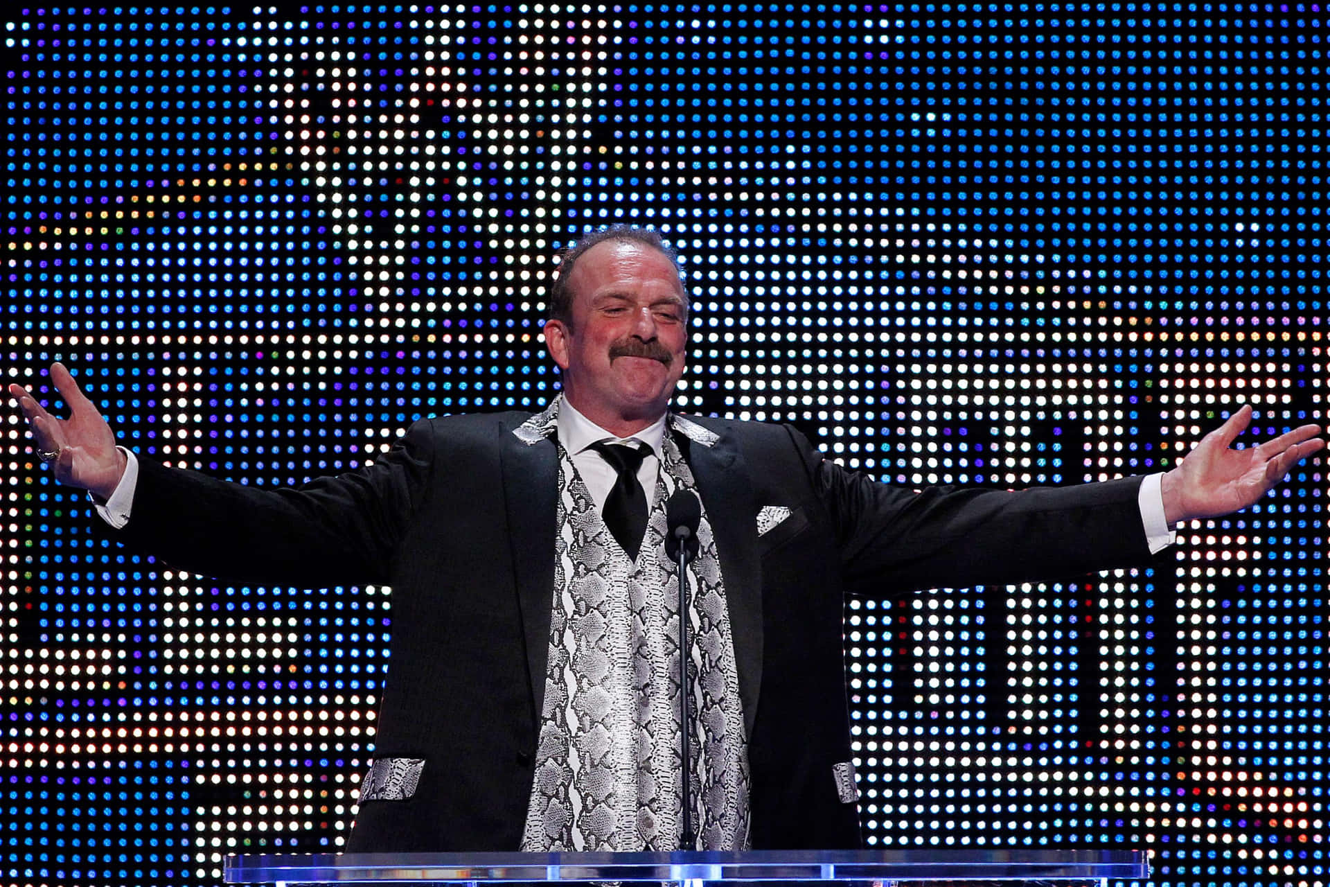 Jake Roberts At The 2014 Wwe Hall Of Fame Induction Ceremony Background