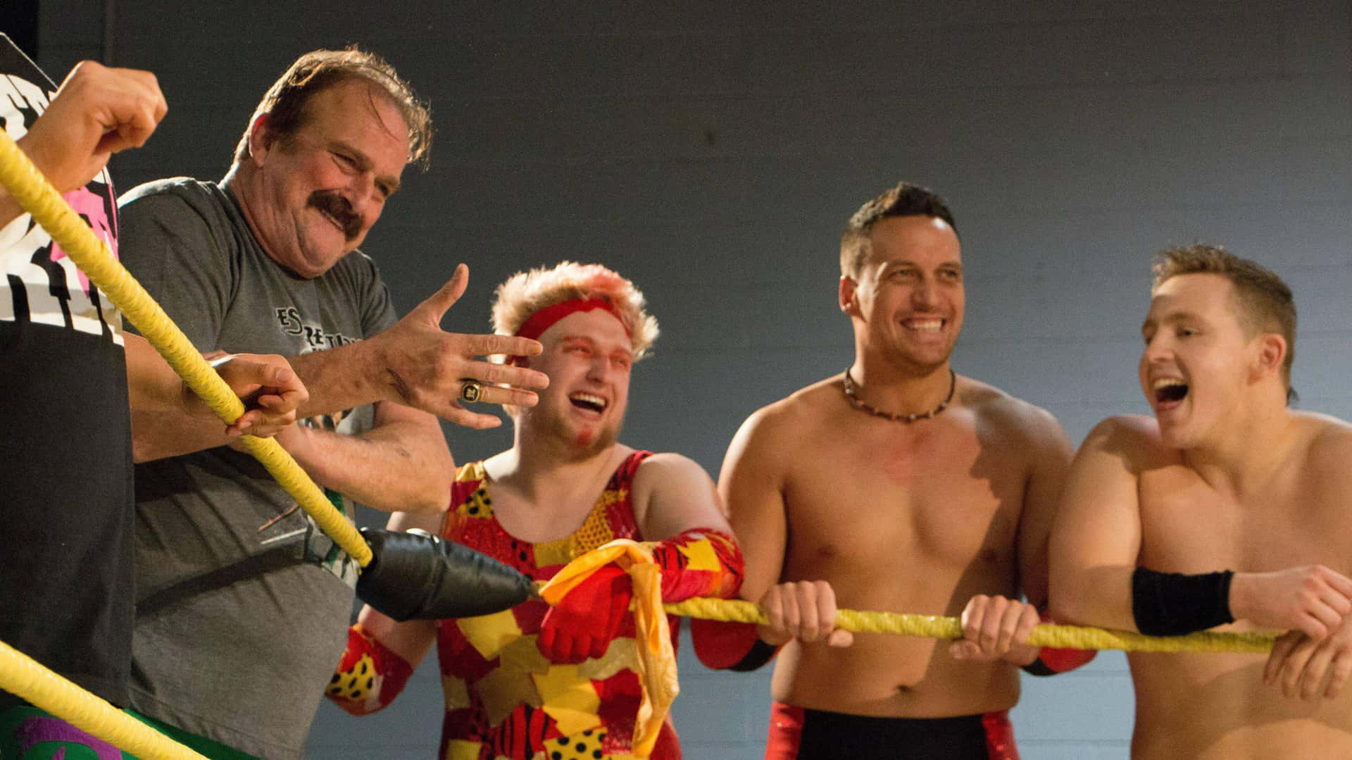 Jake Roberts Hanging Out With Professional Wrestlers Background