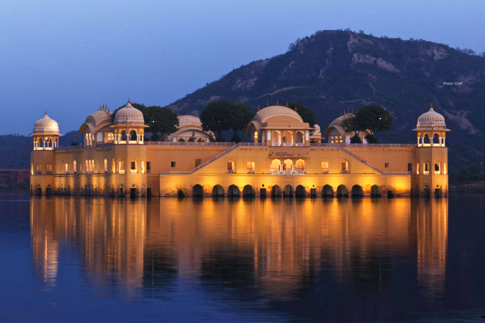 Jal Mahal Water Palace Jaipur Nighttime Background