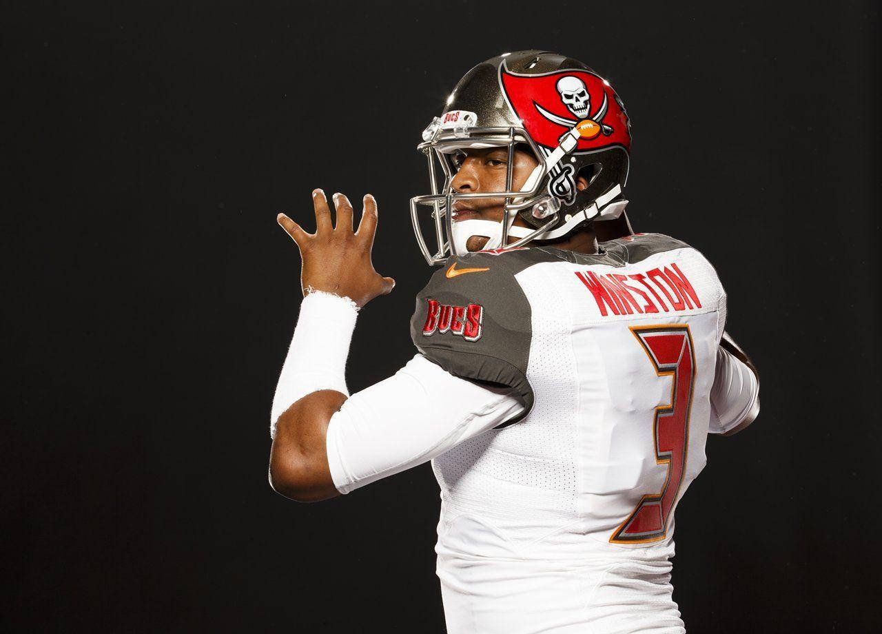 Jameis Winston New Orleans Gameplay Background